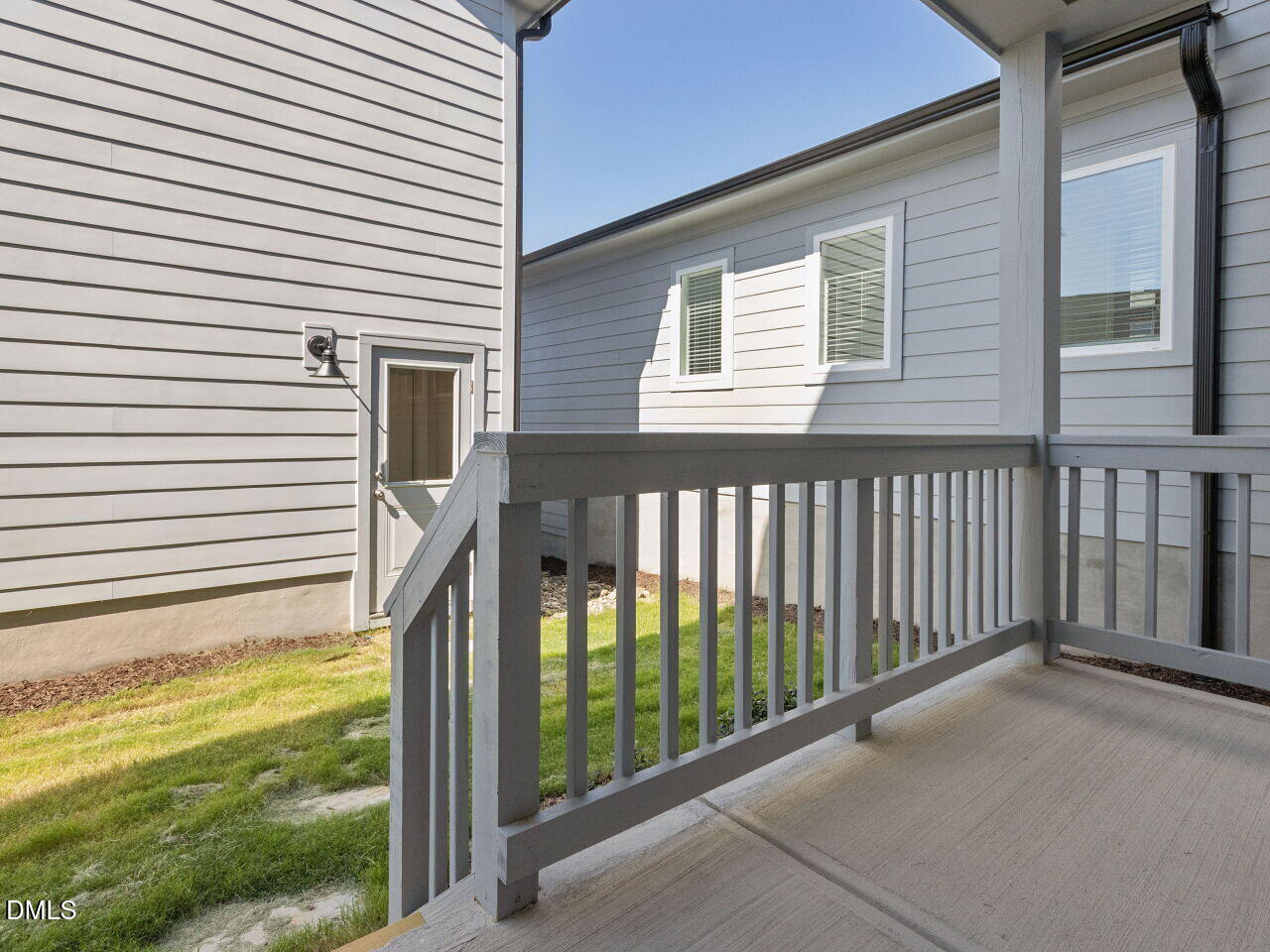 main property photo 32