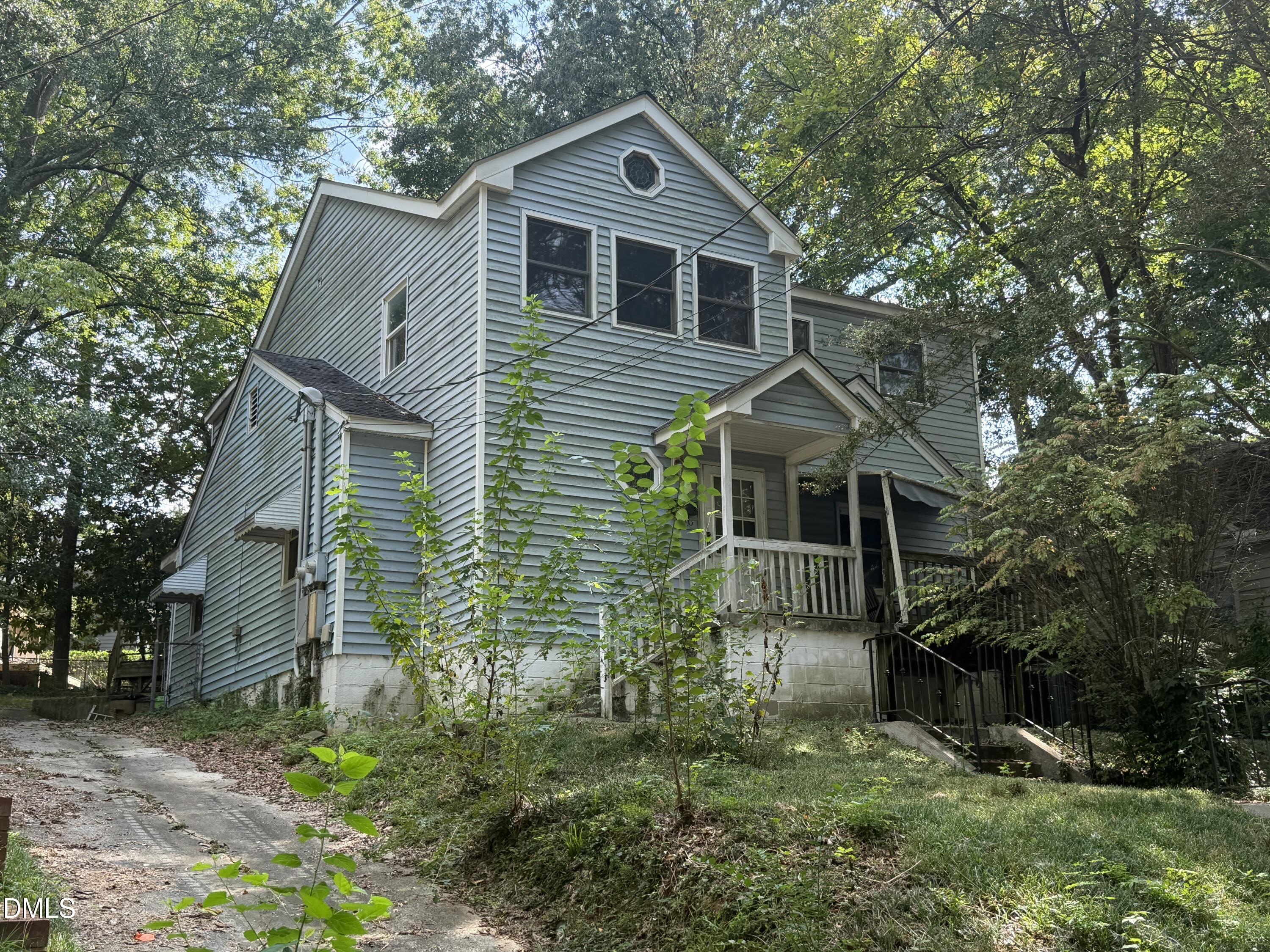 main property photo 7