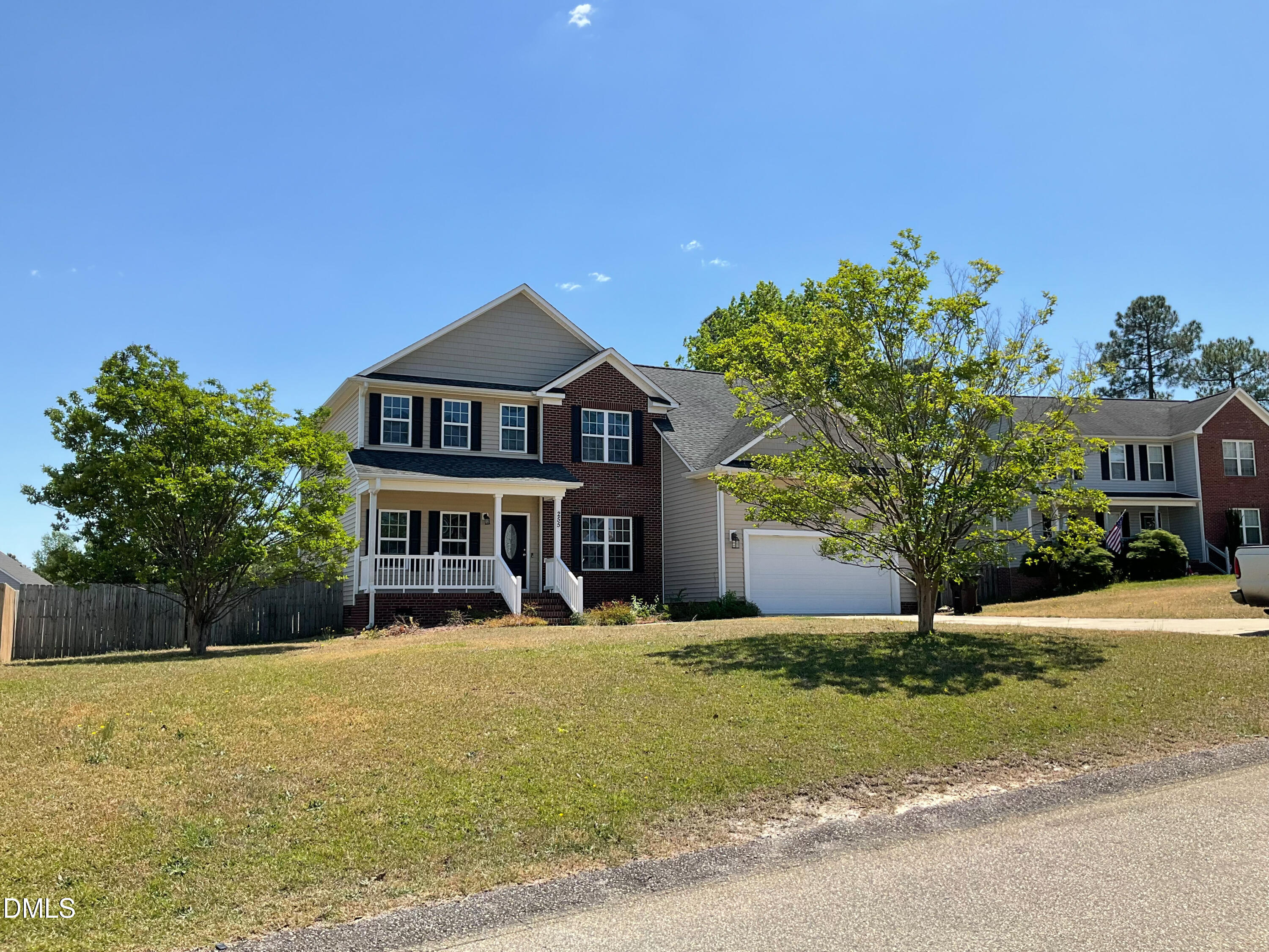 main property photo 23