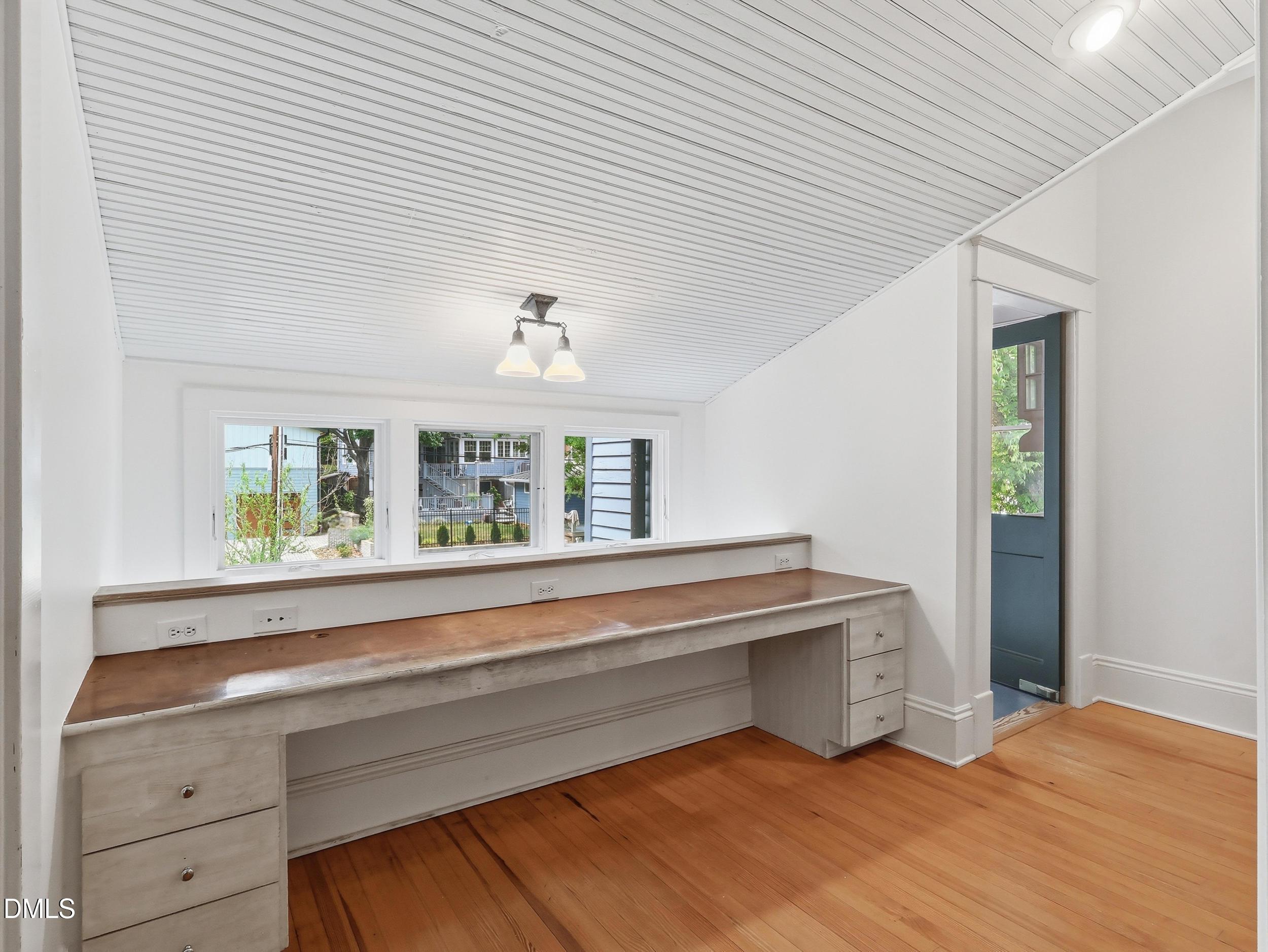main property photo 60