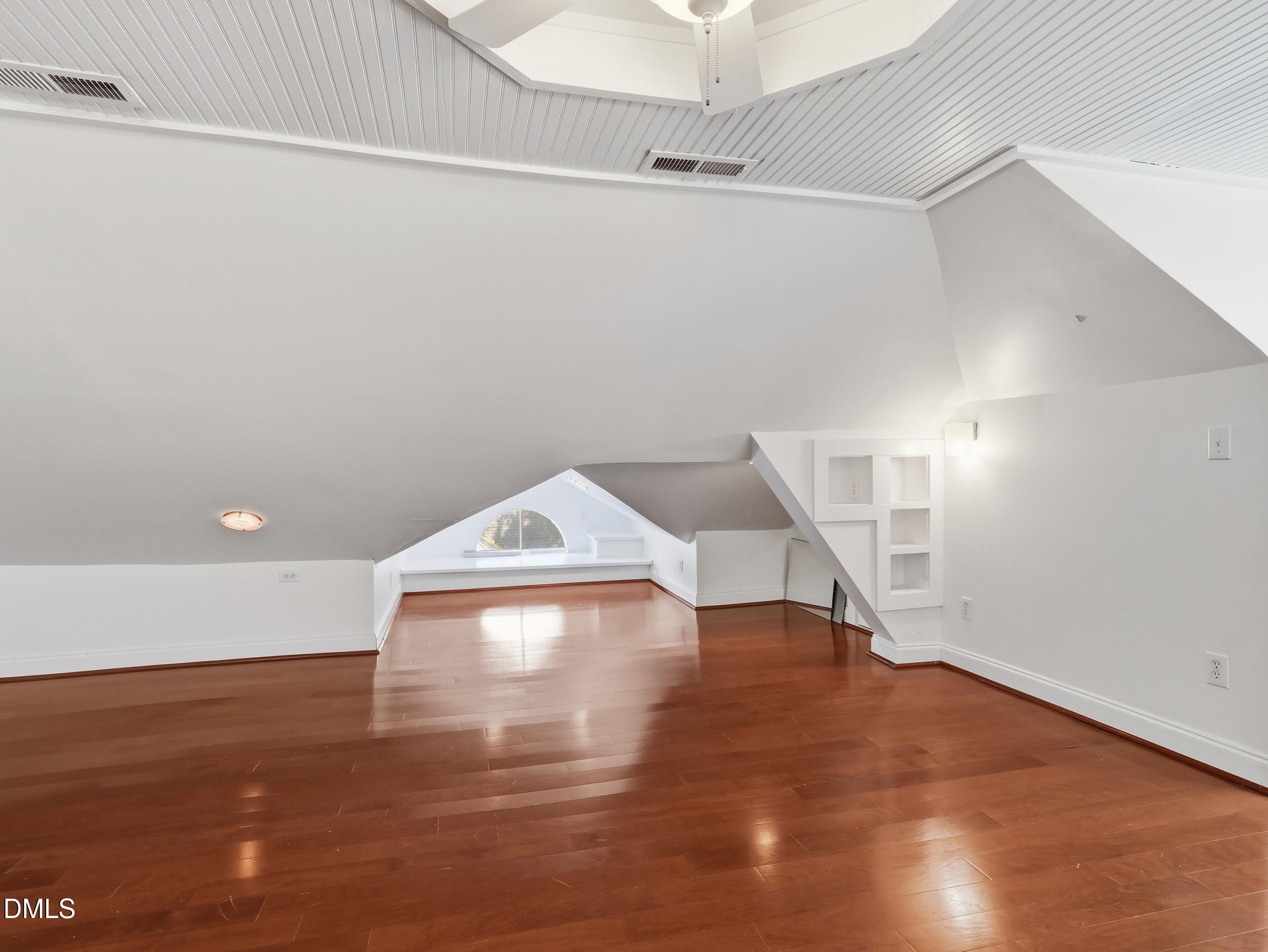 main property photo 66