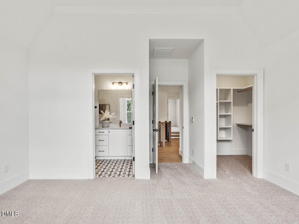 main property photo 76