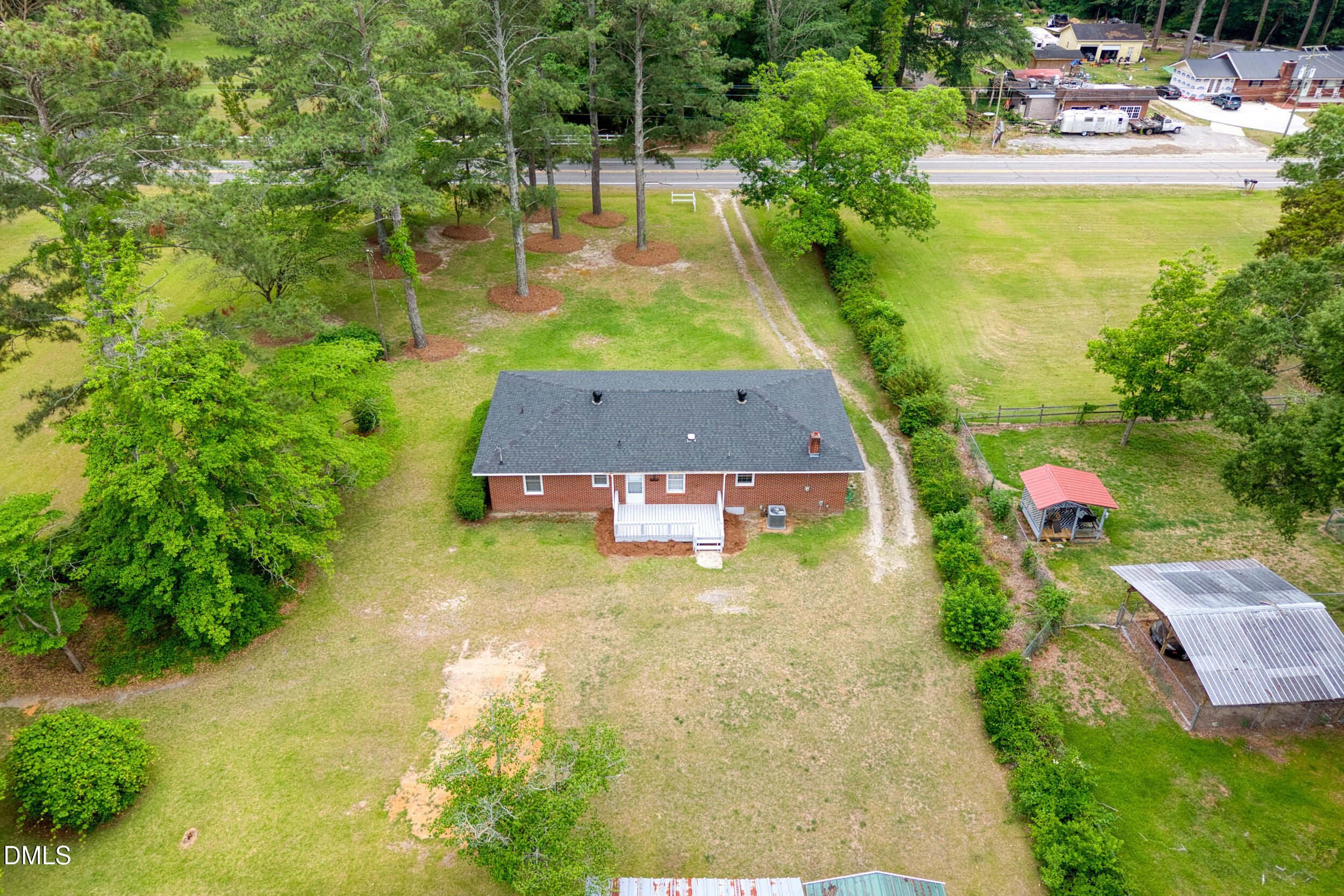 main property photo 35