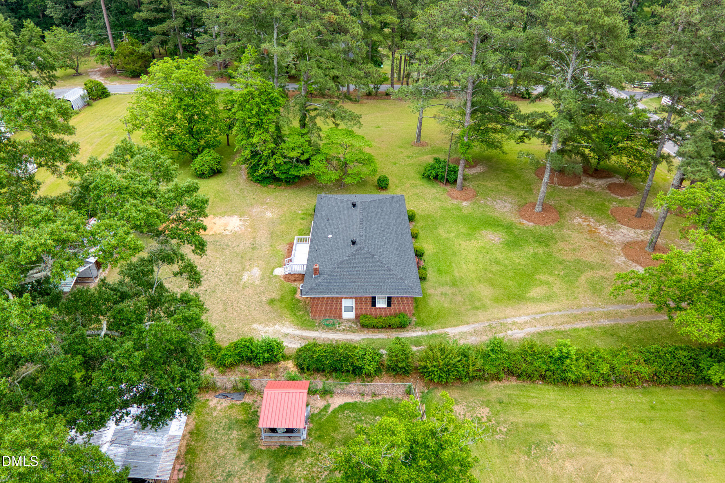main property photo 36