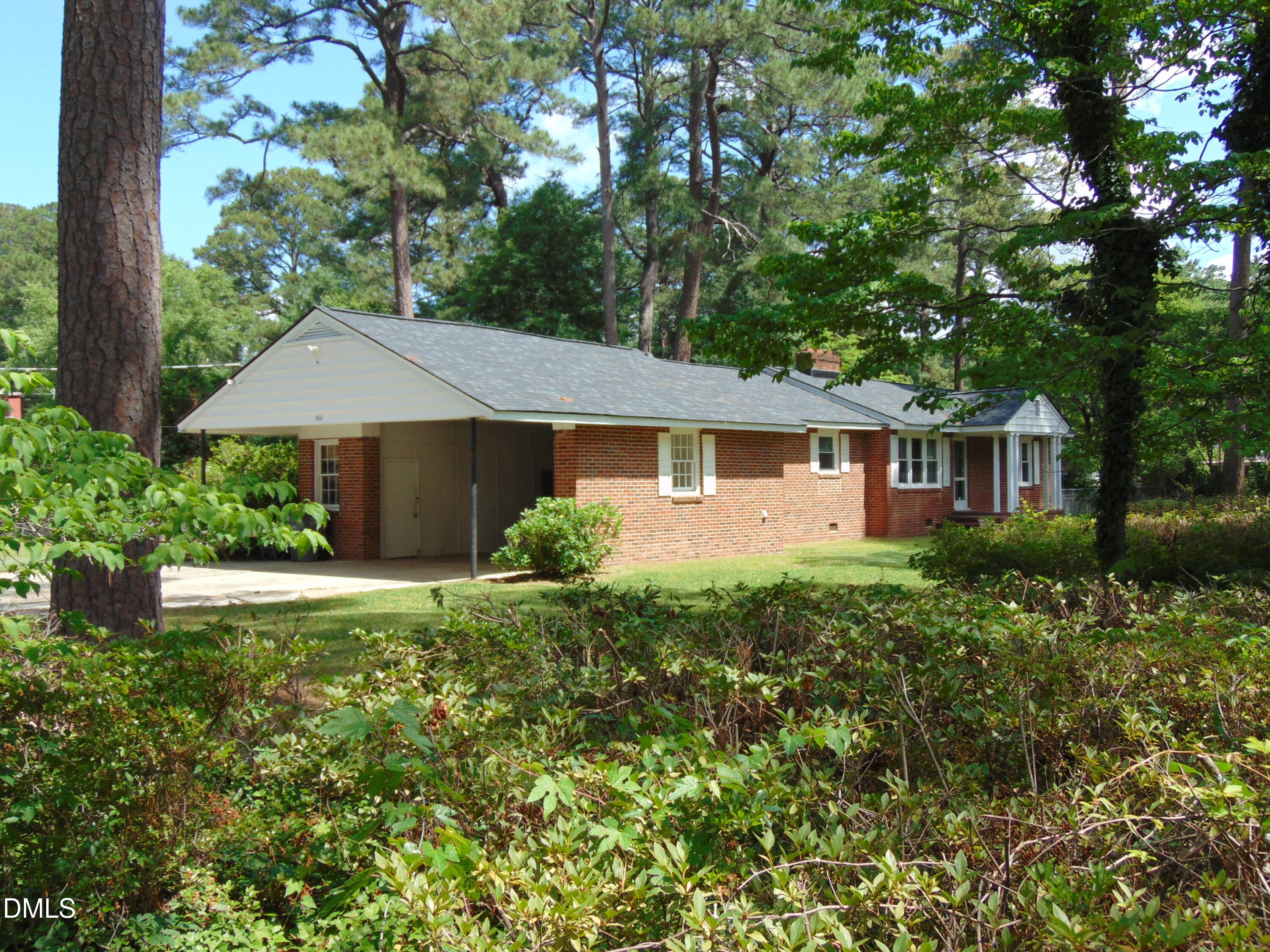 main property photo 3