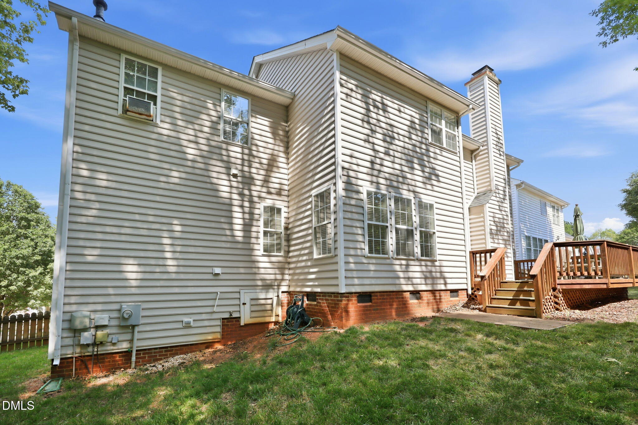 main property photo 35