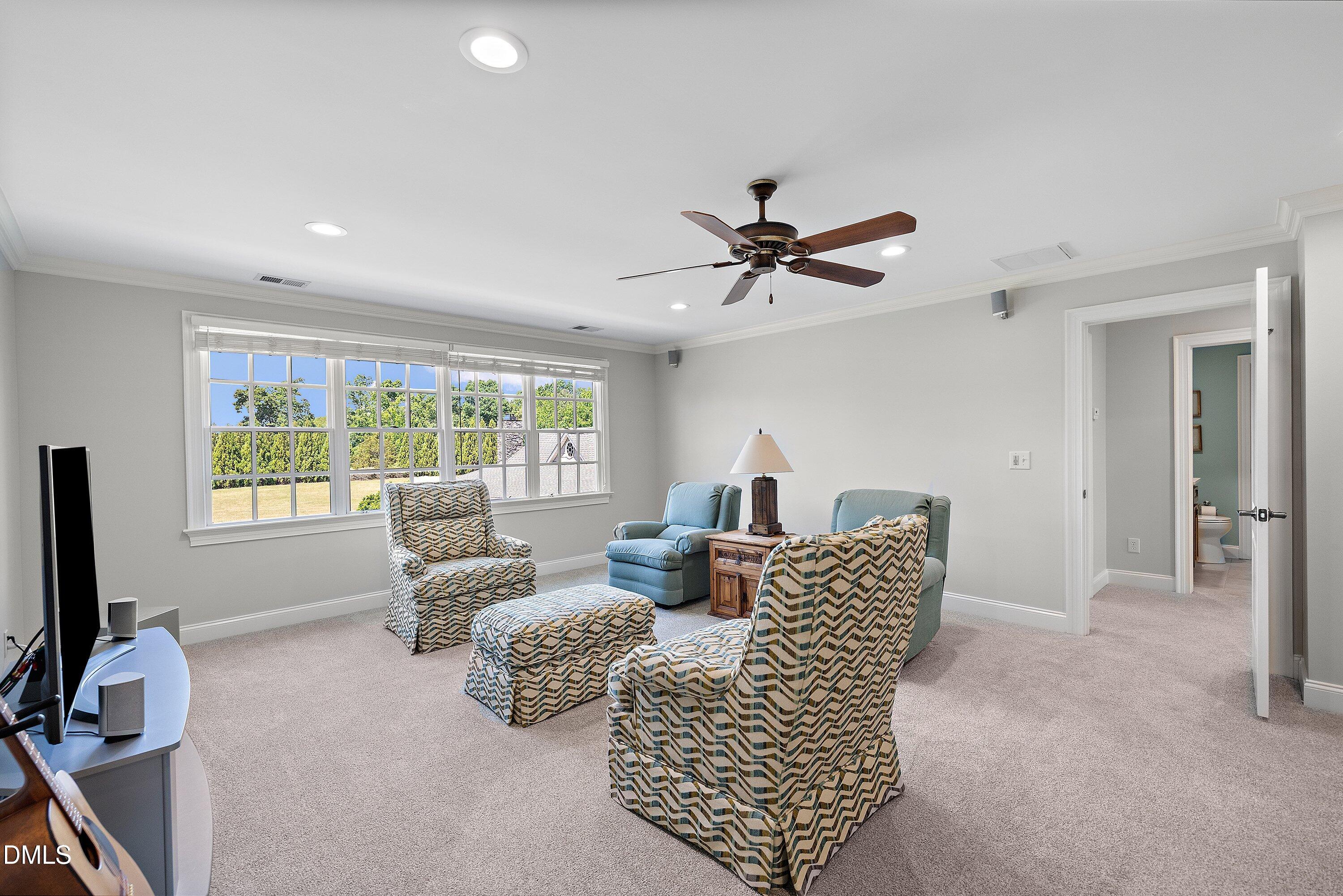 main property photo 70