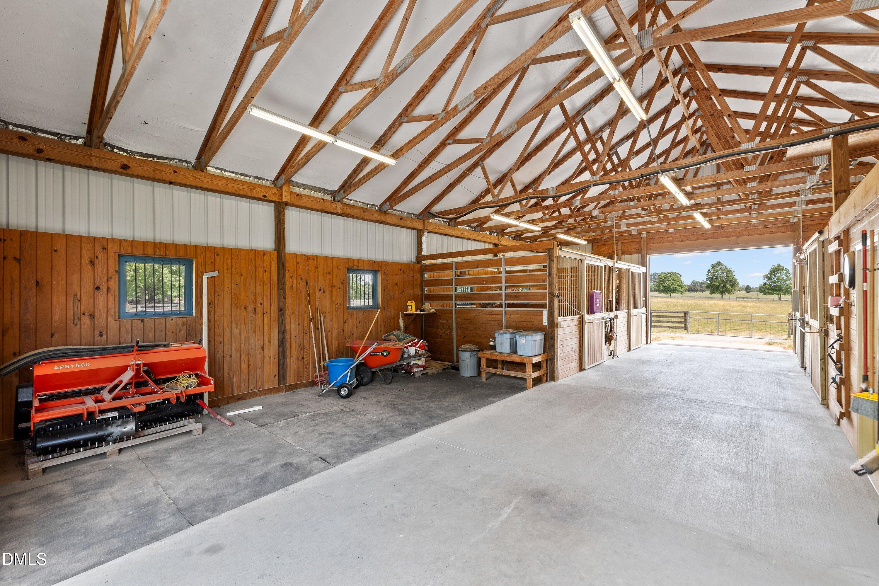 main property photo 94