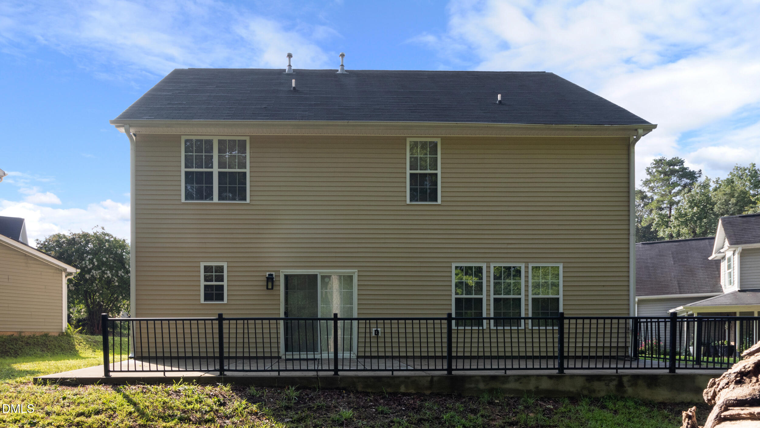 main property photo 20