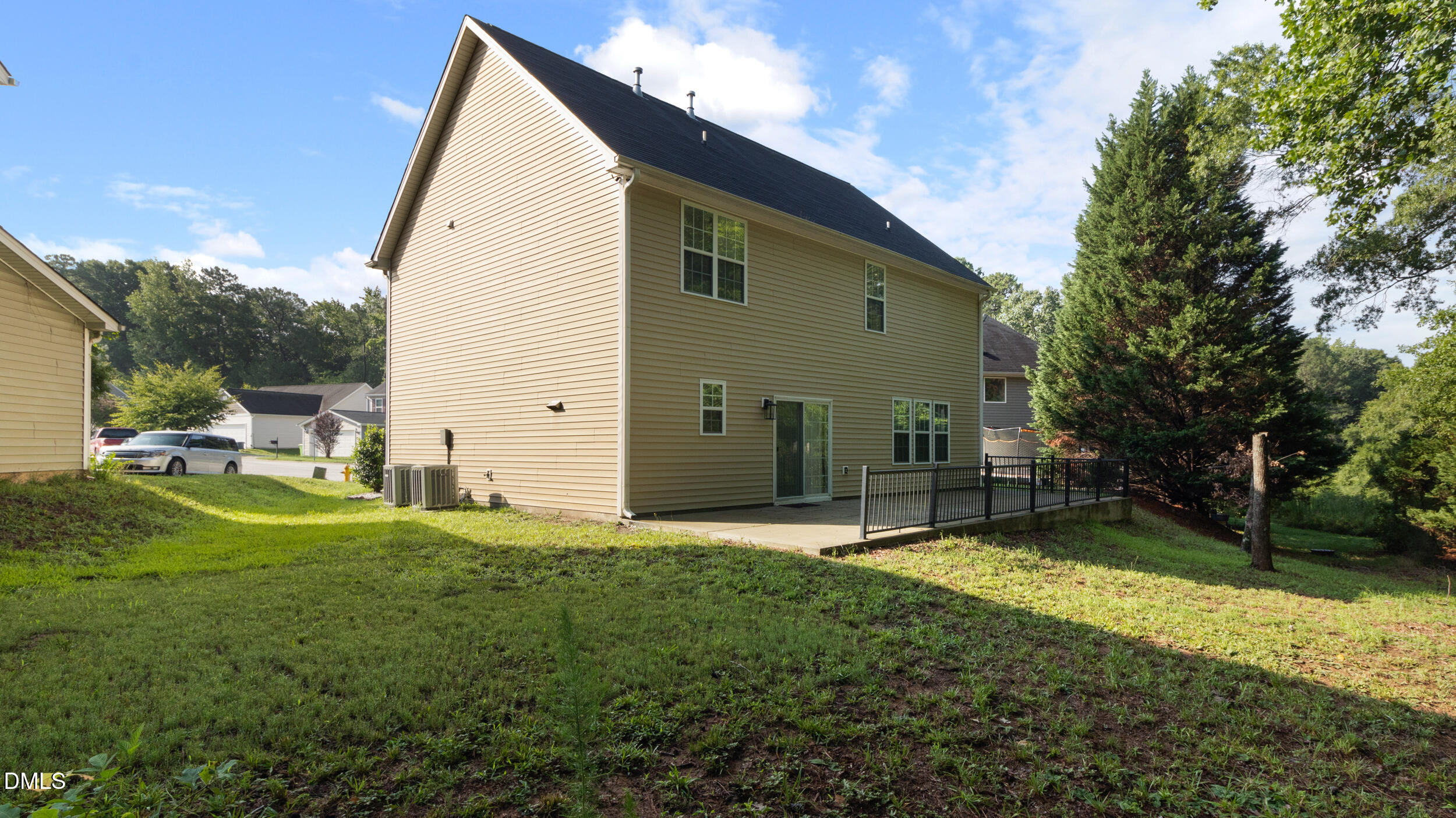 main property photo 22