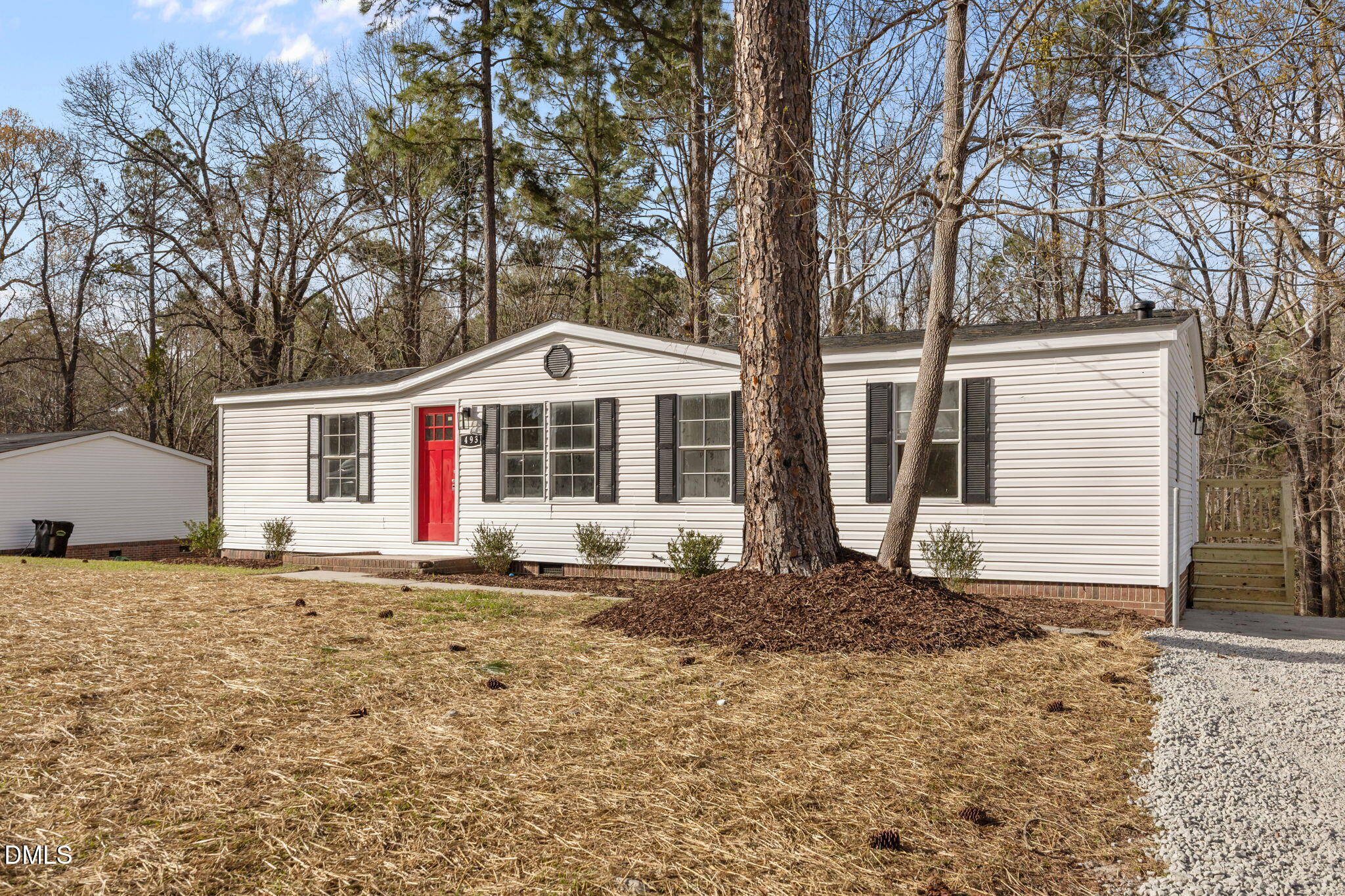 main property photo 31