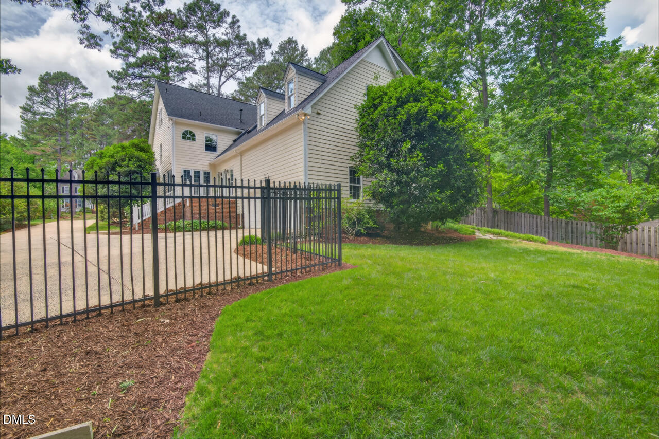 main property photo 46