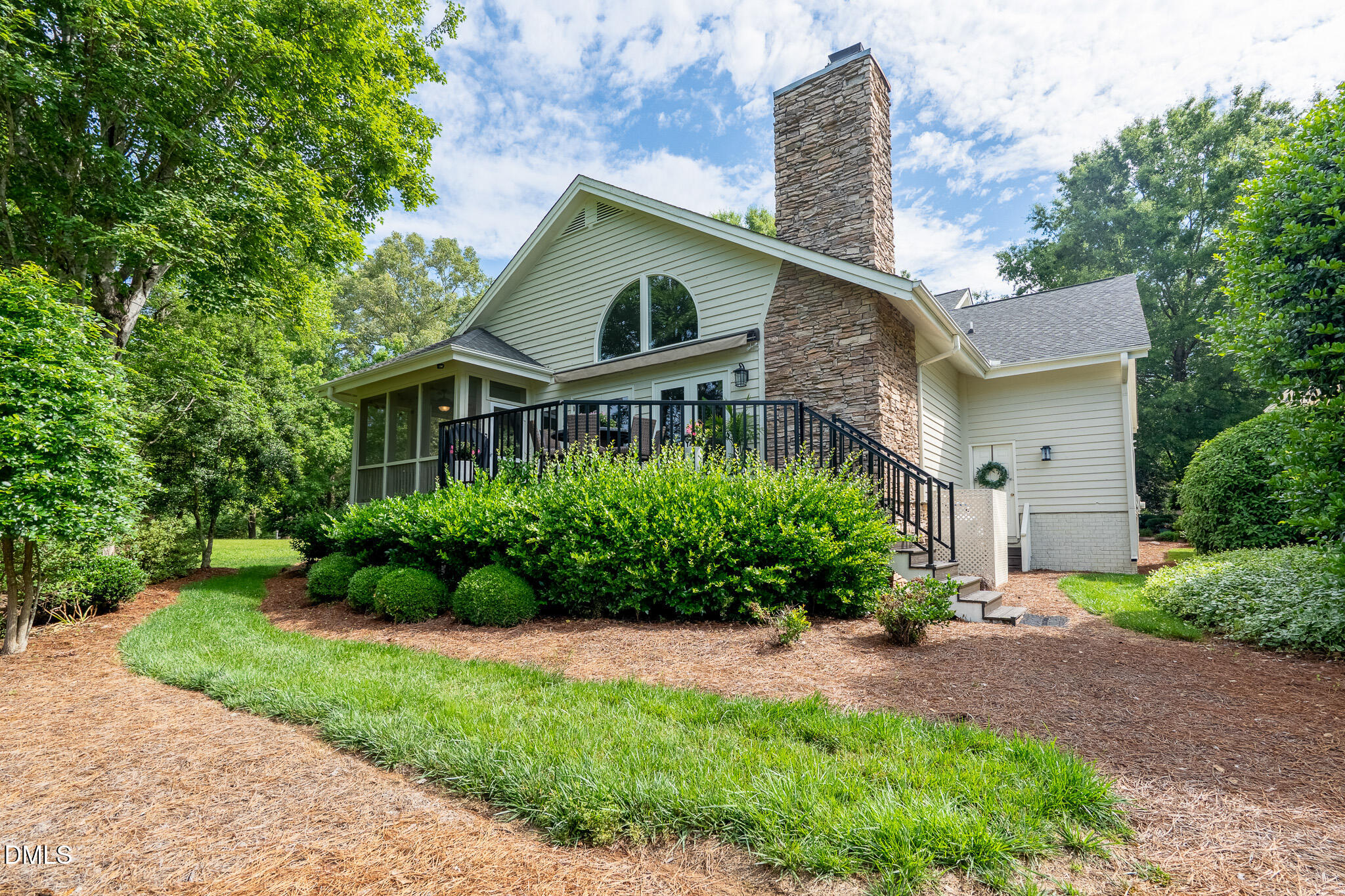 main property photo 33