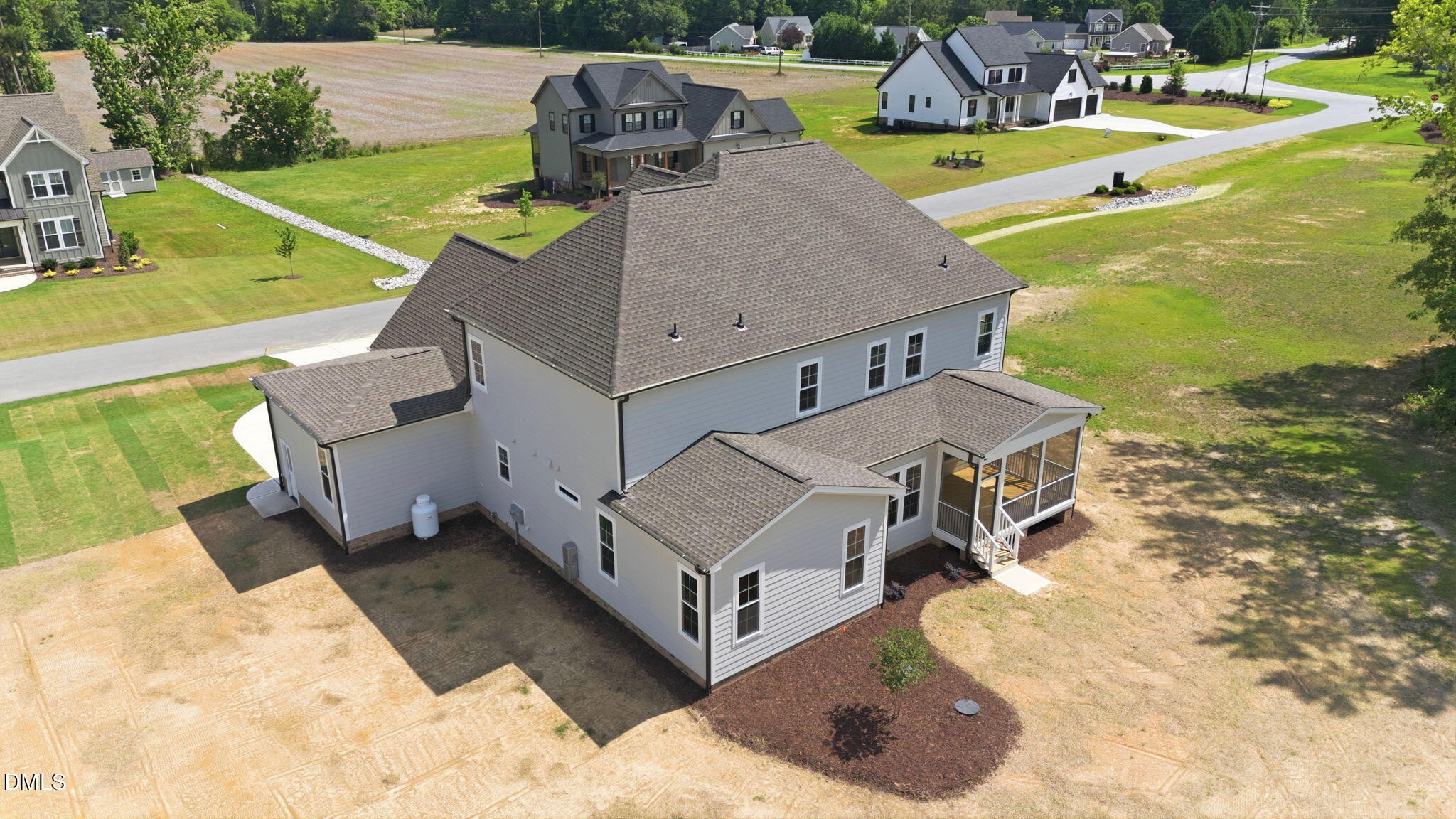 main property photo 7