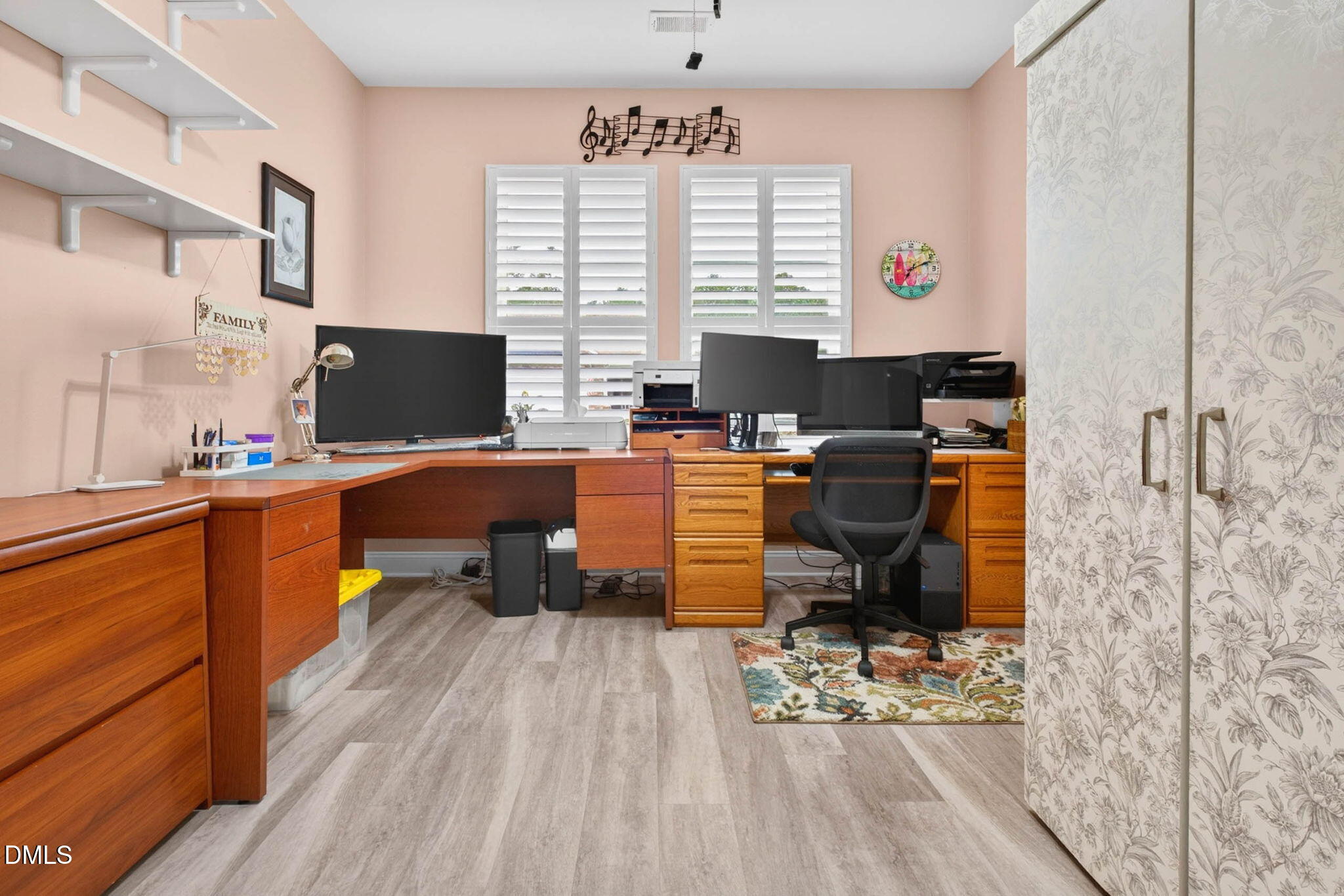main property photo 34