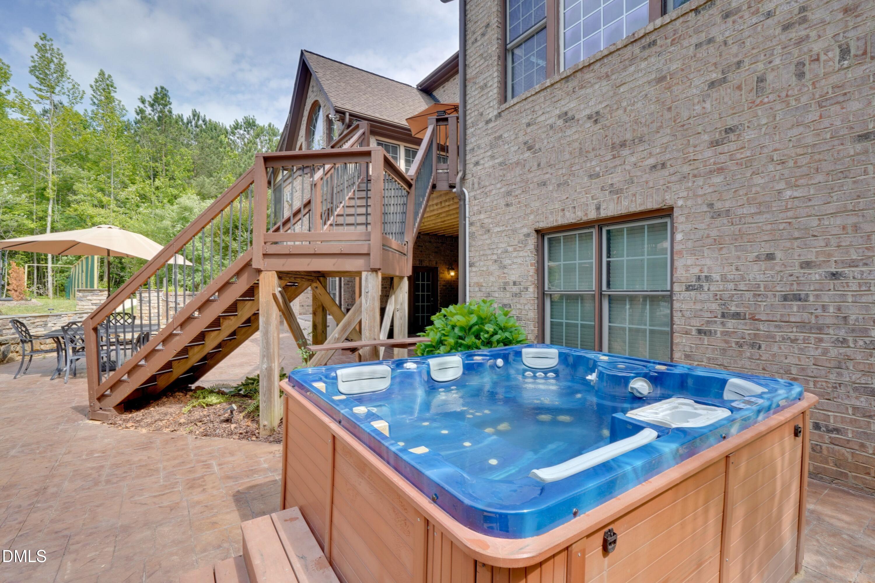 main property photo 35