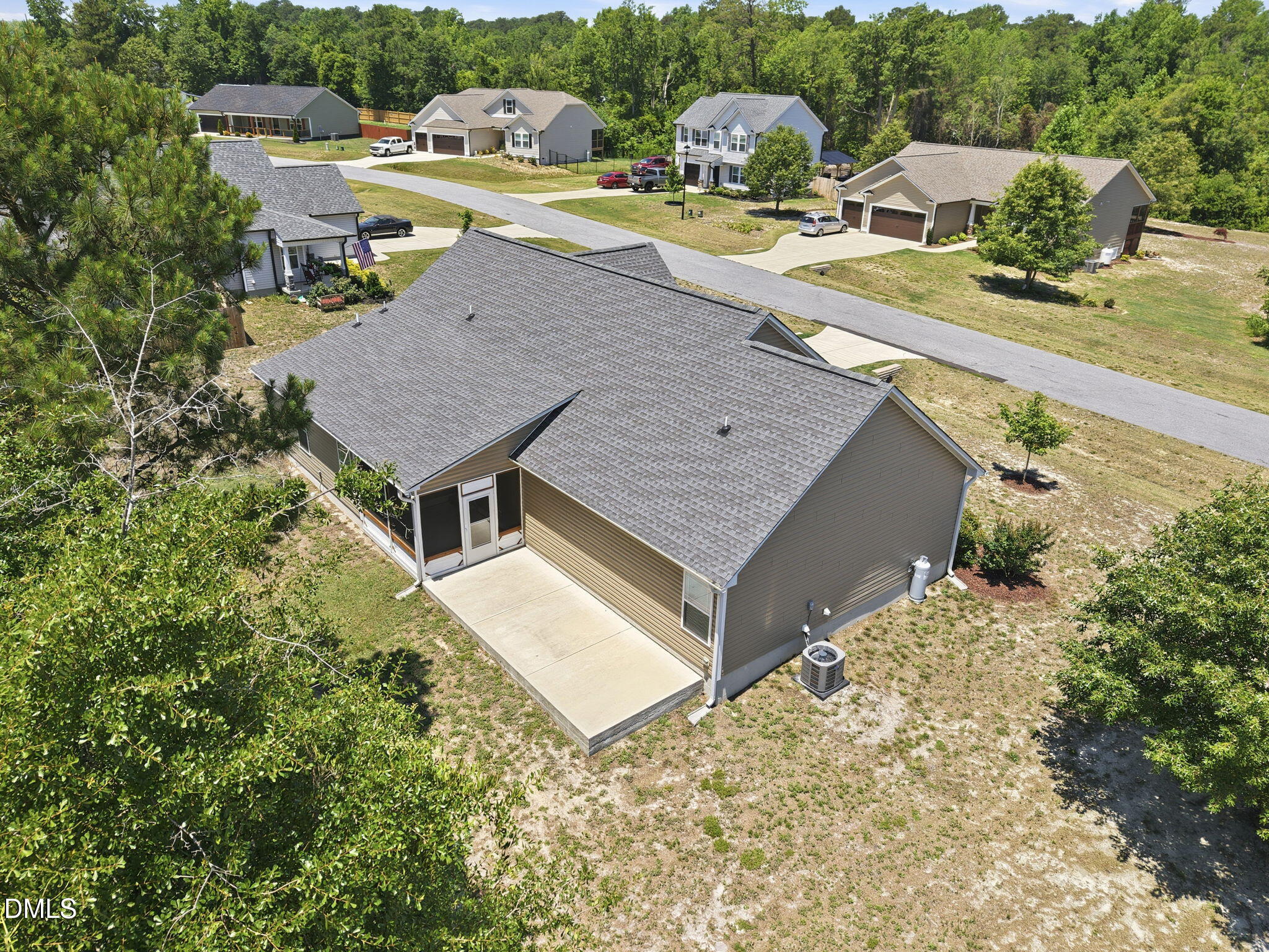main property photo 15