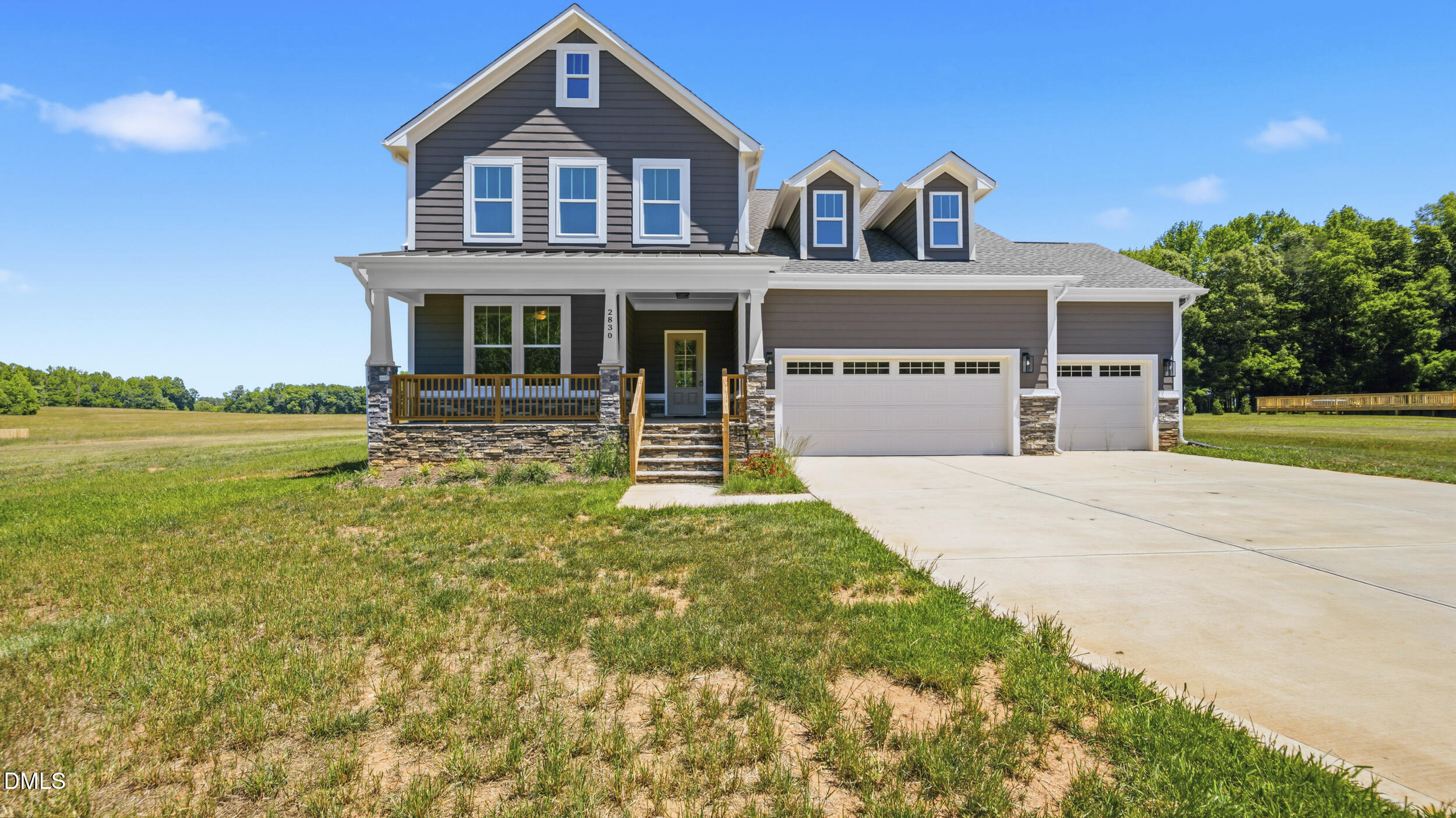 main property photo 41