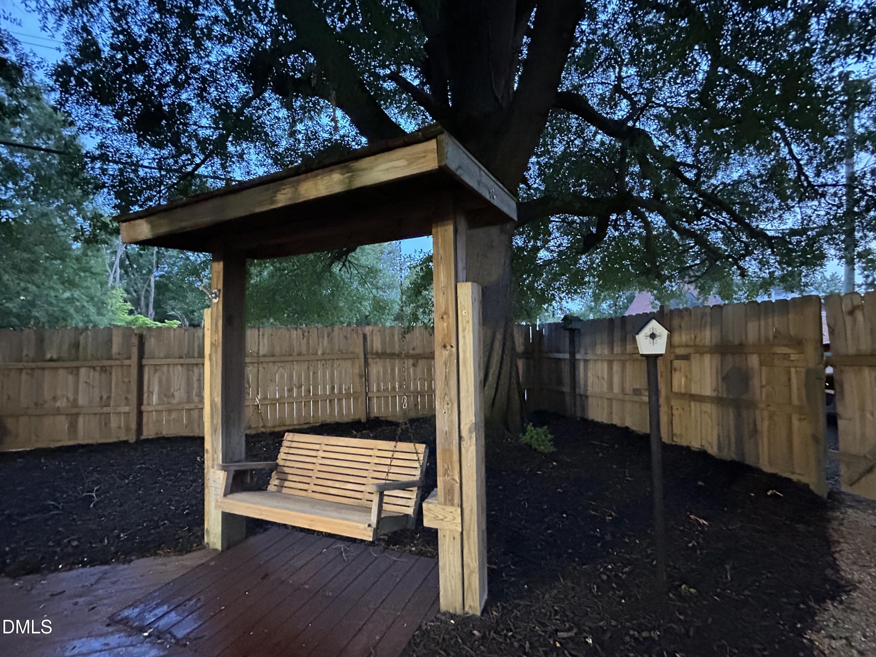 main property photo 41