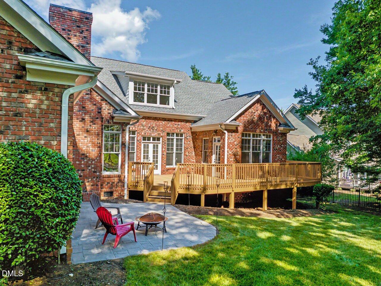 main property photo 14
