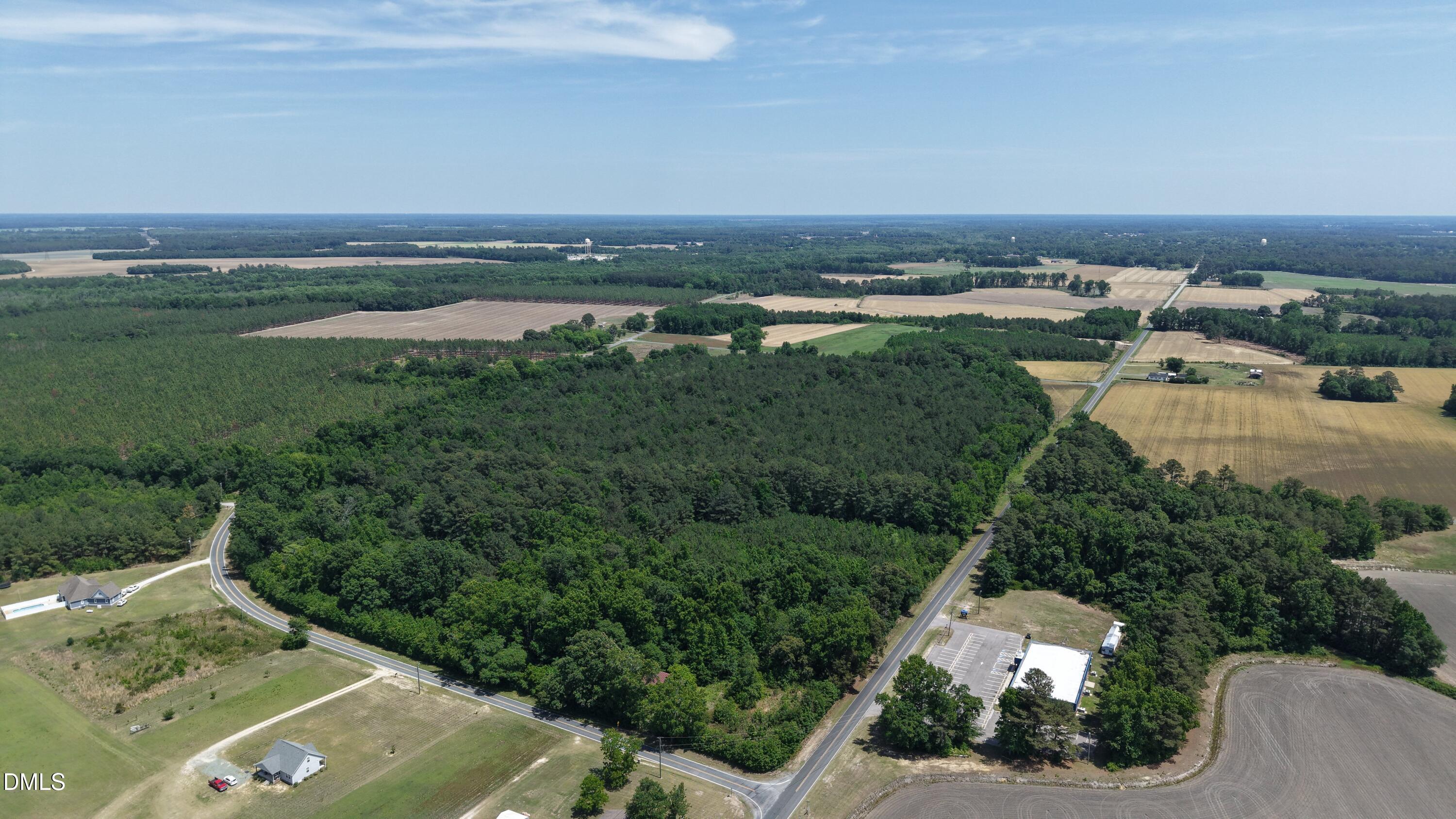 main property photo 16