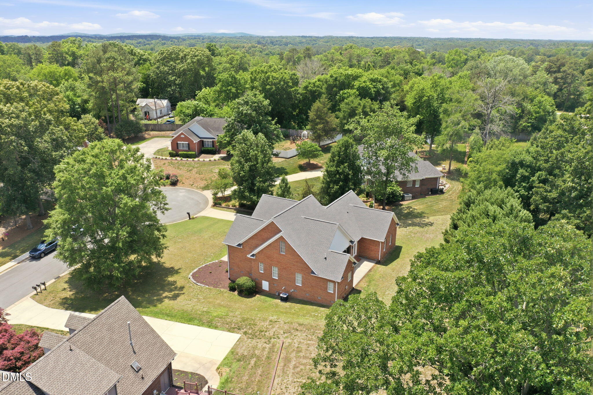 main property photo 39