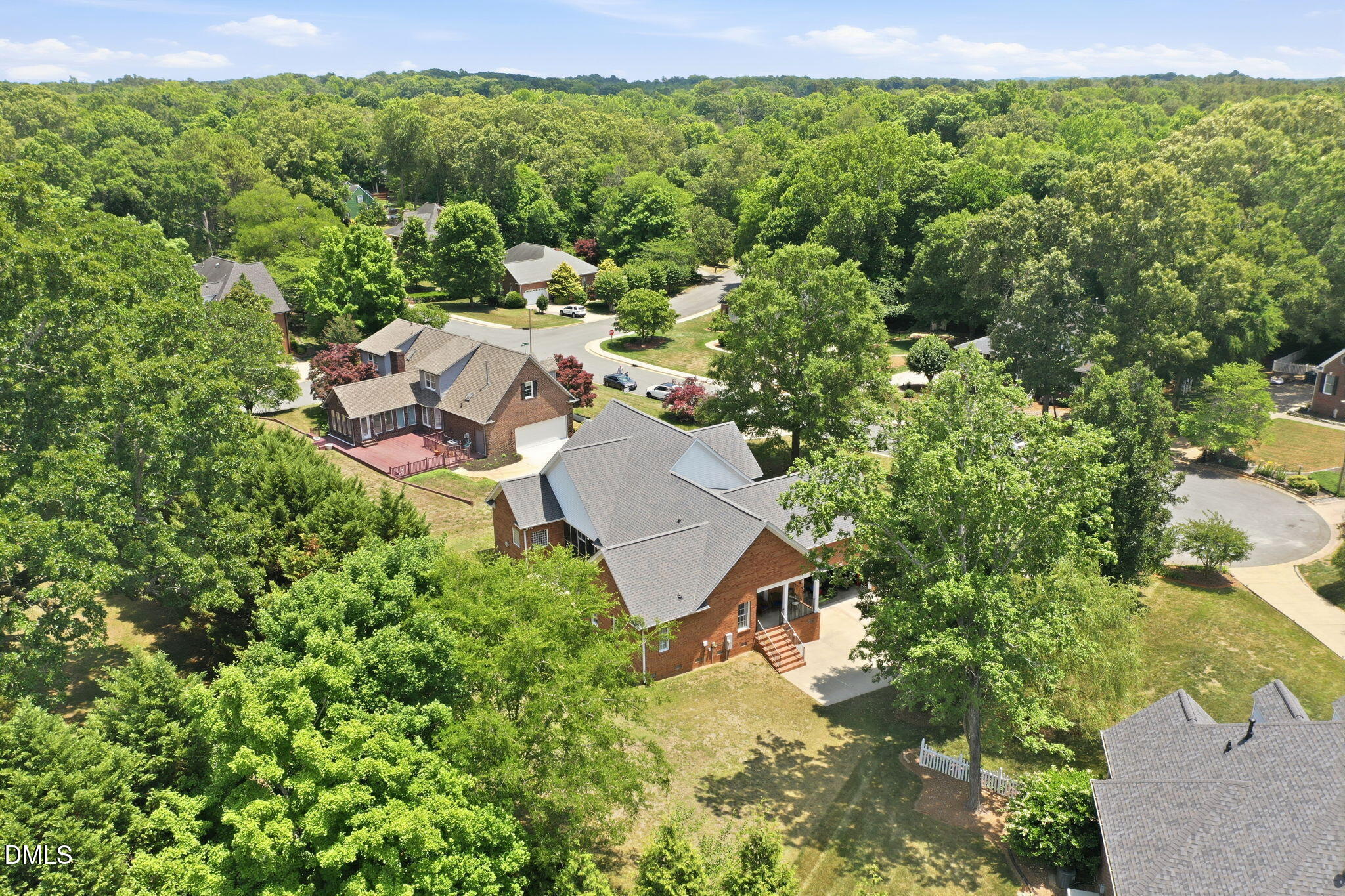 main property photo 41