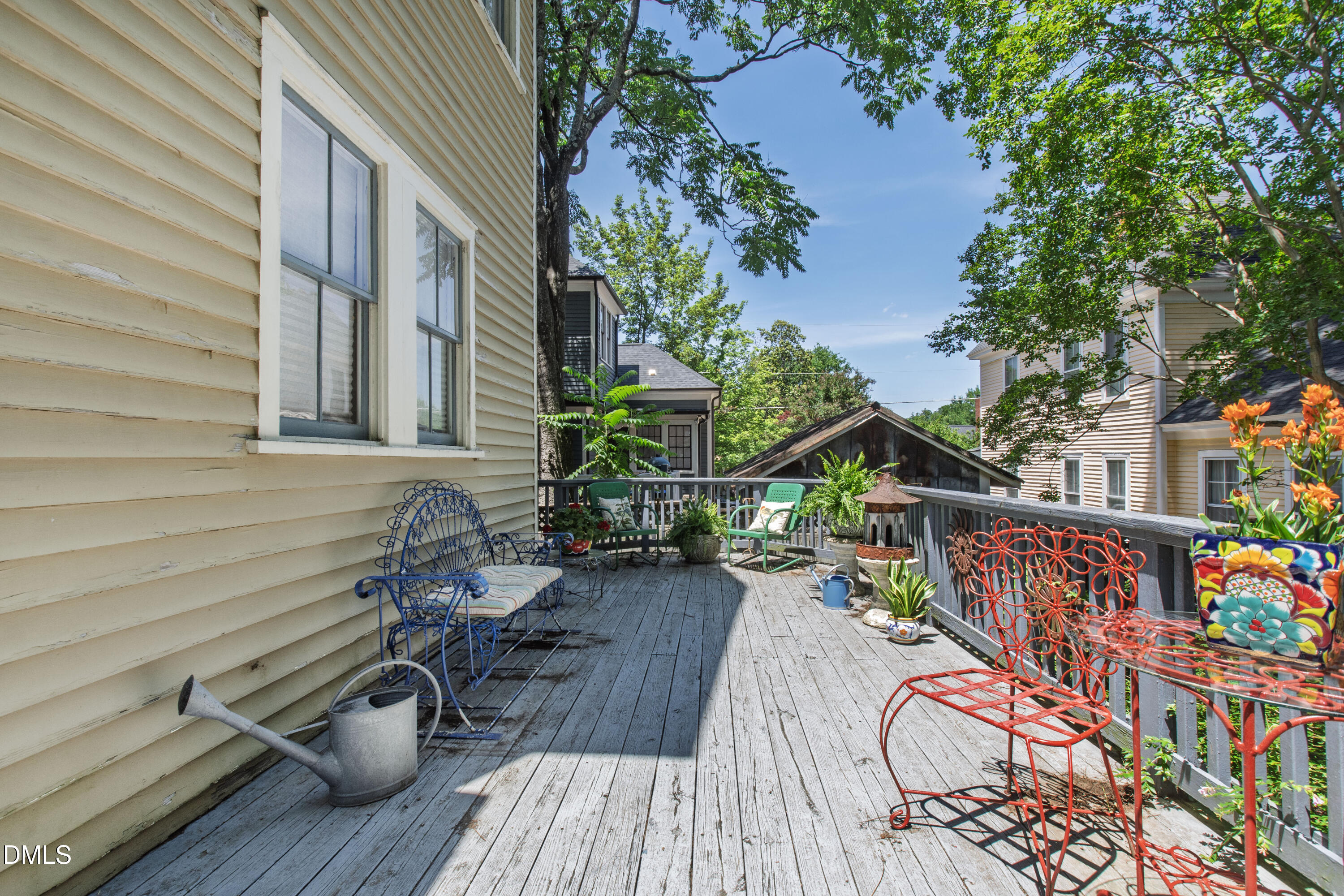 main property photo 40