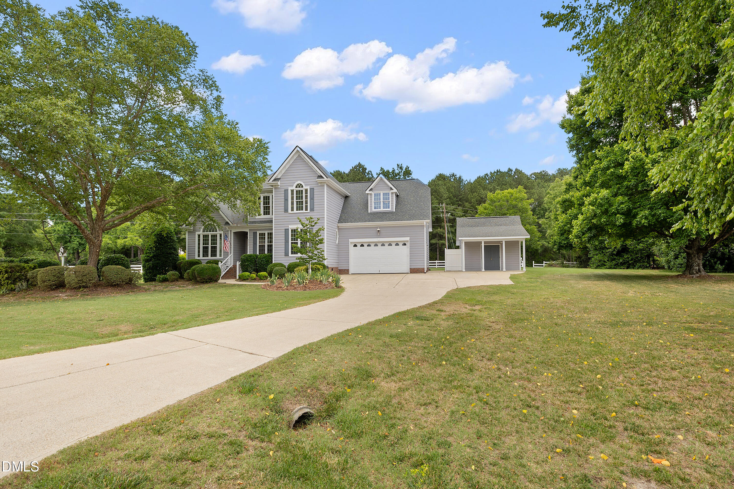 main property photo 3