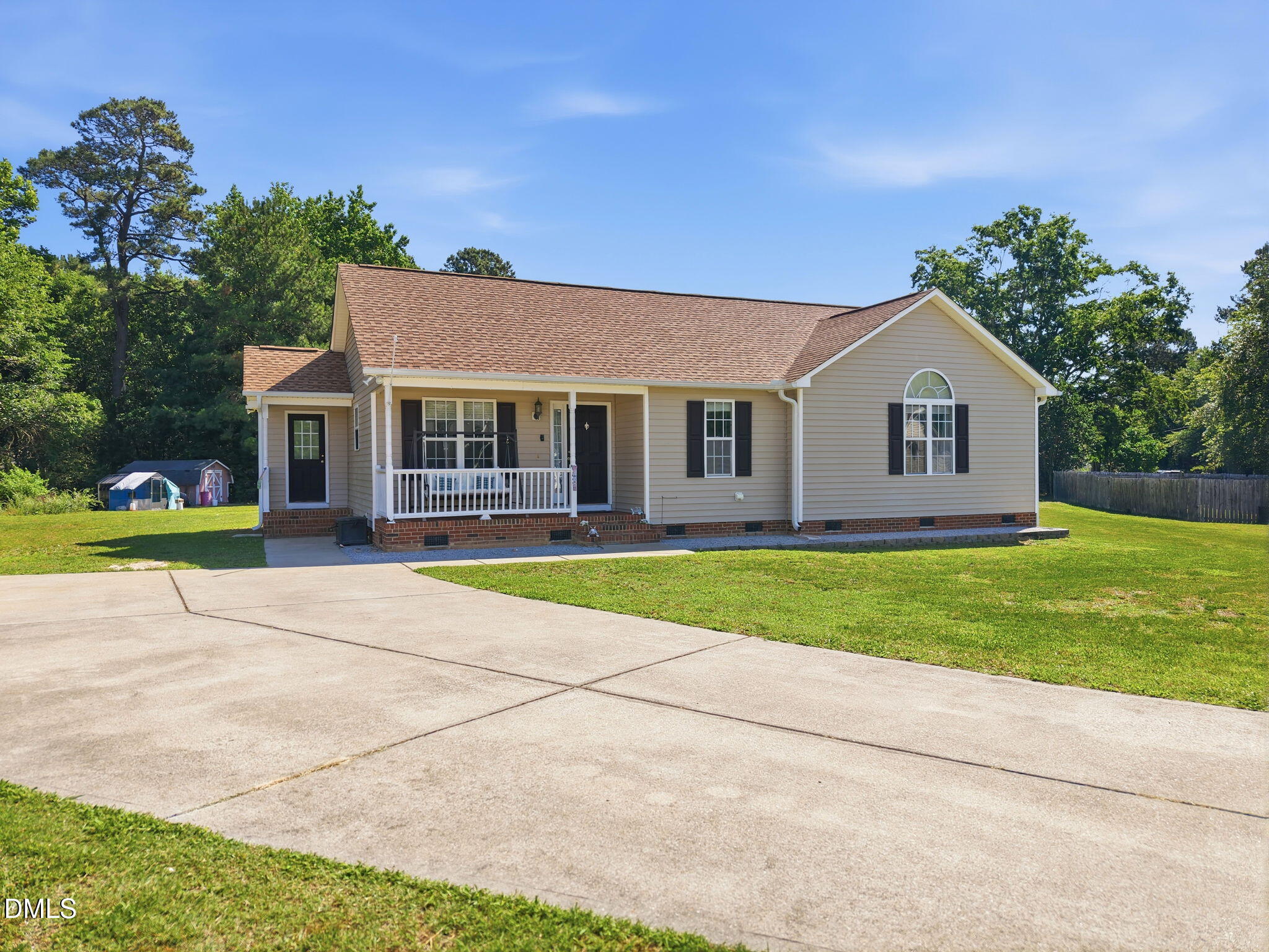 main property photo 2