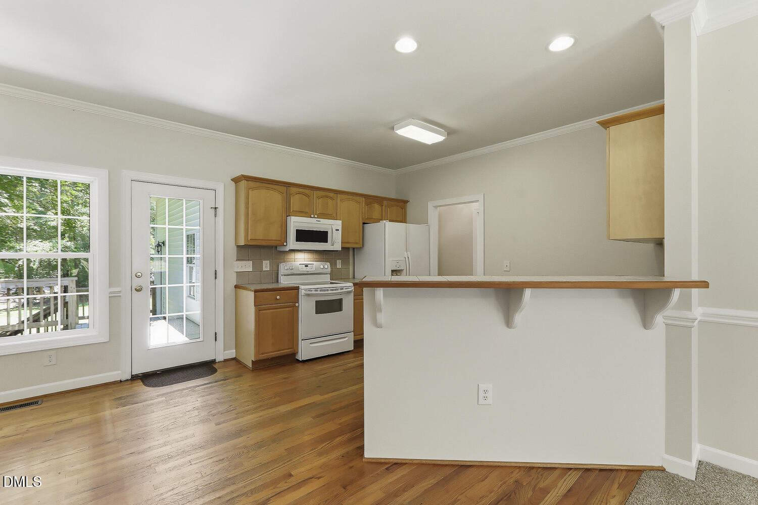 main property photo 19