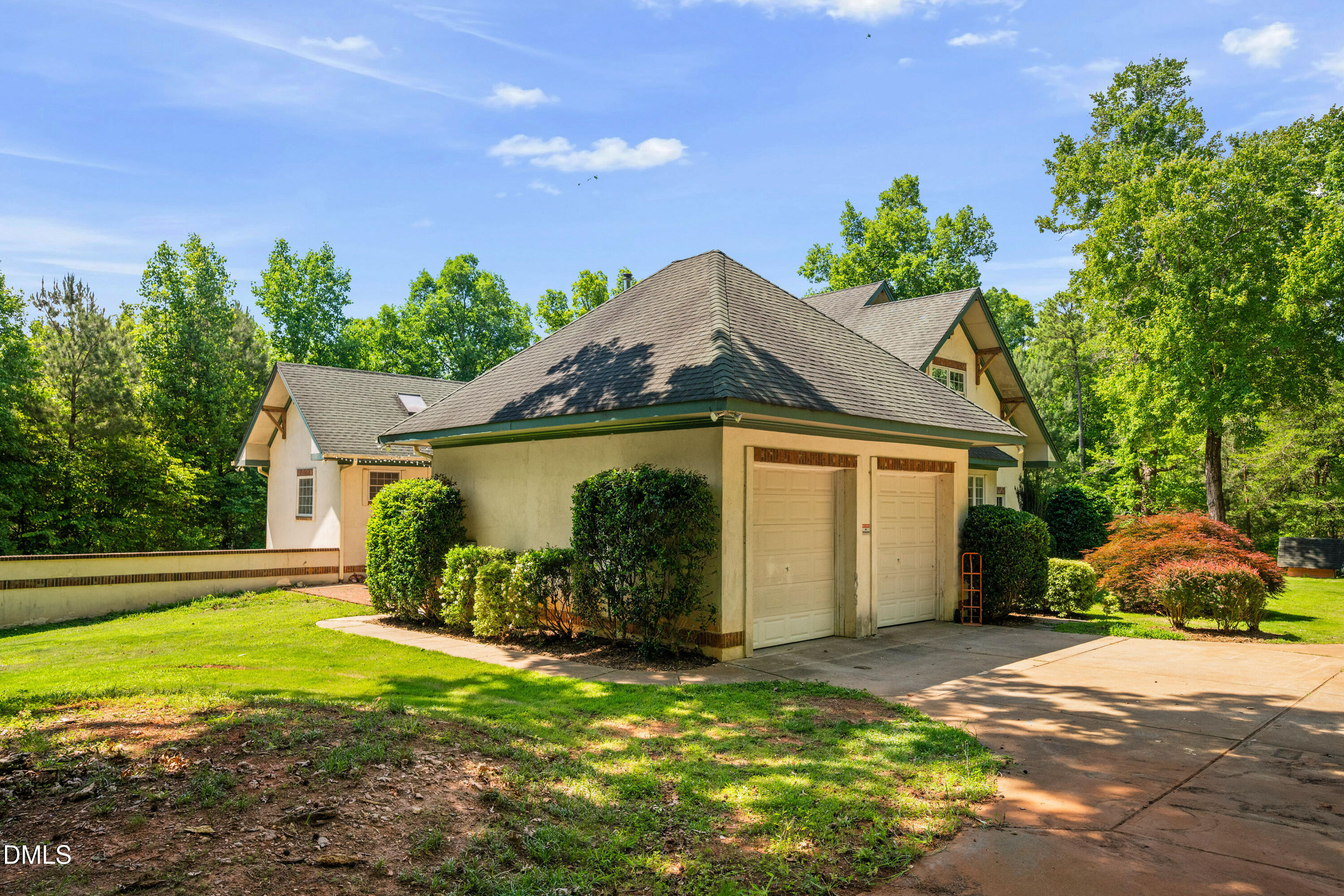 main property photo 54