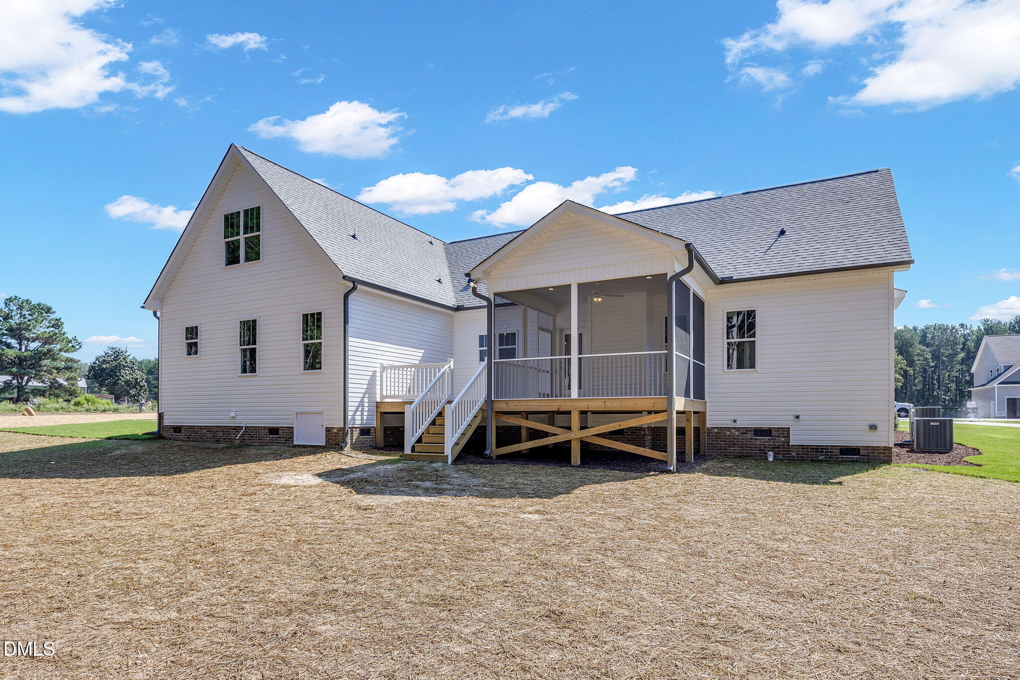 main property photo 29
