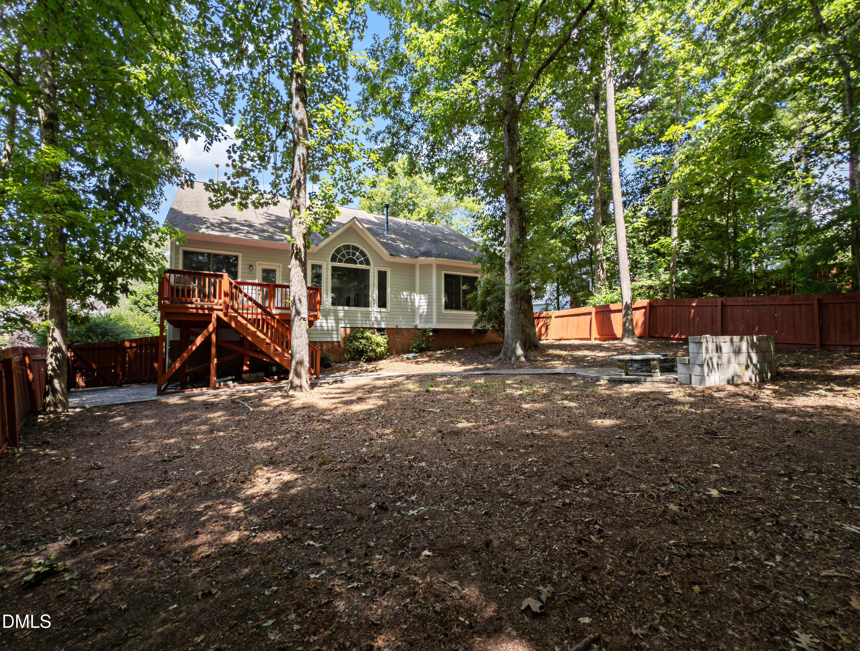 main property photo 34