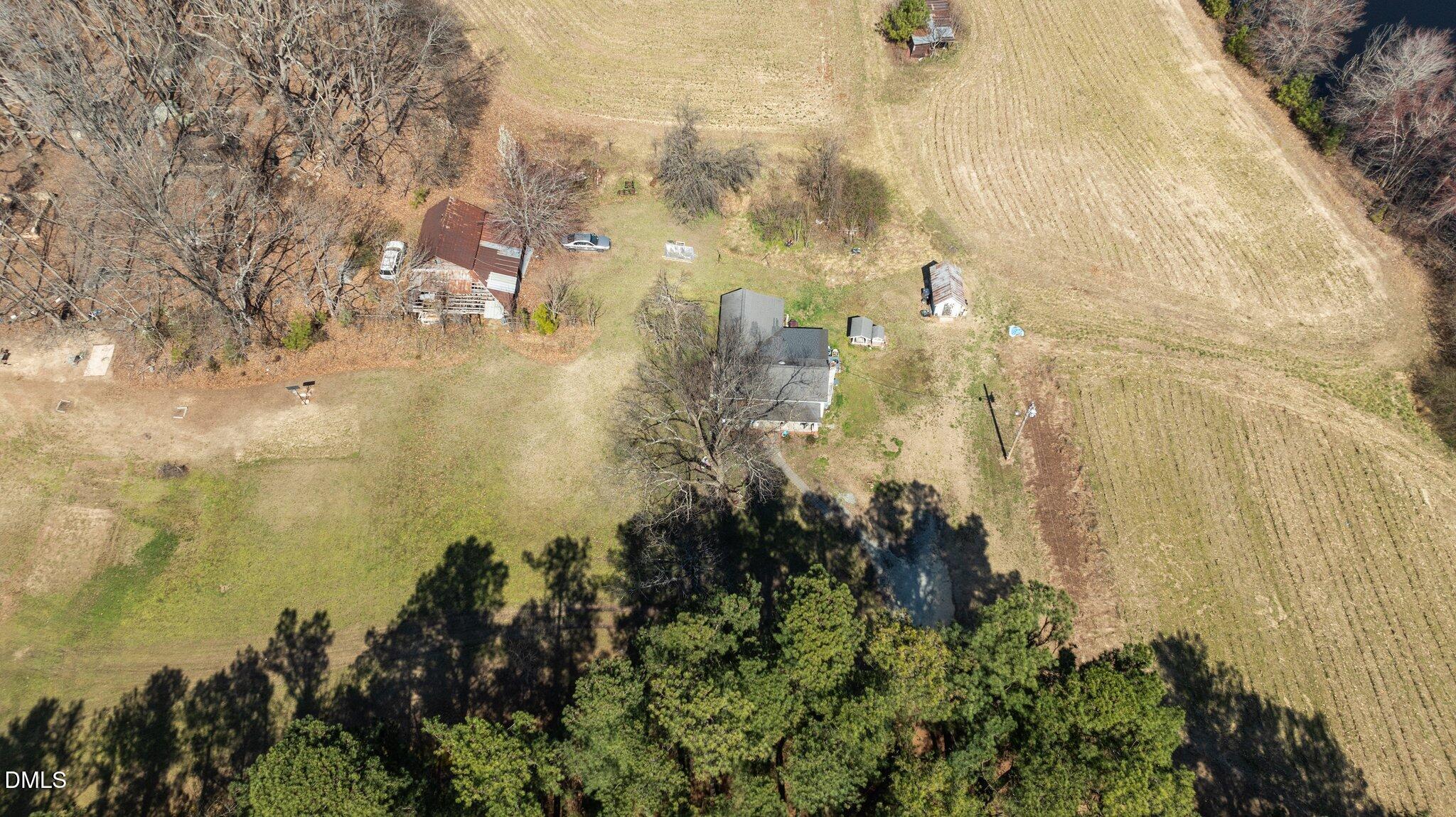 main property photo 9