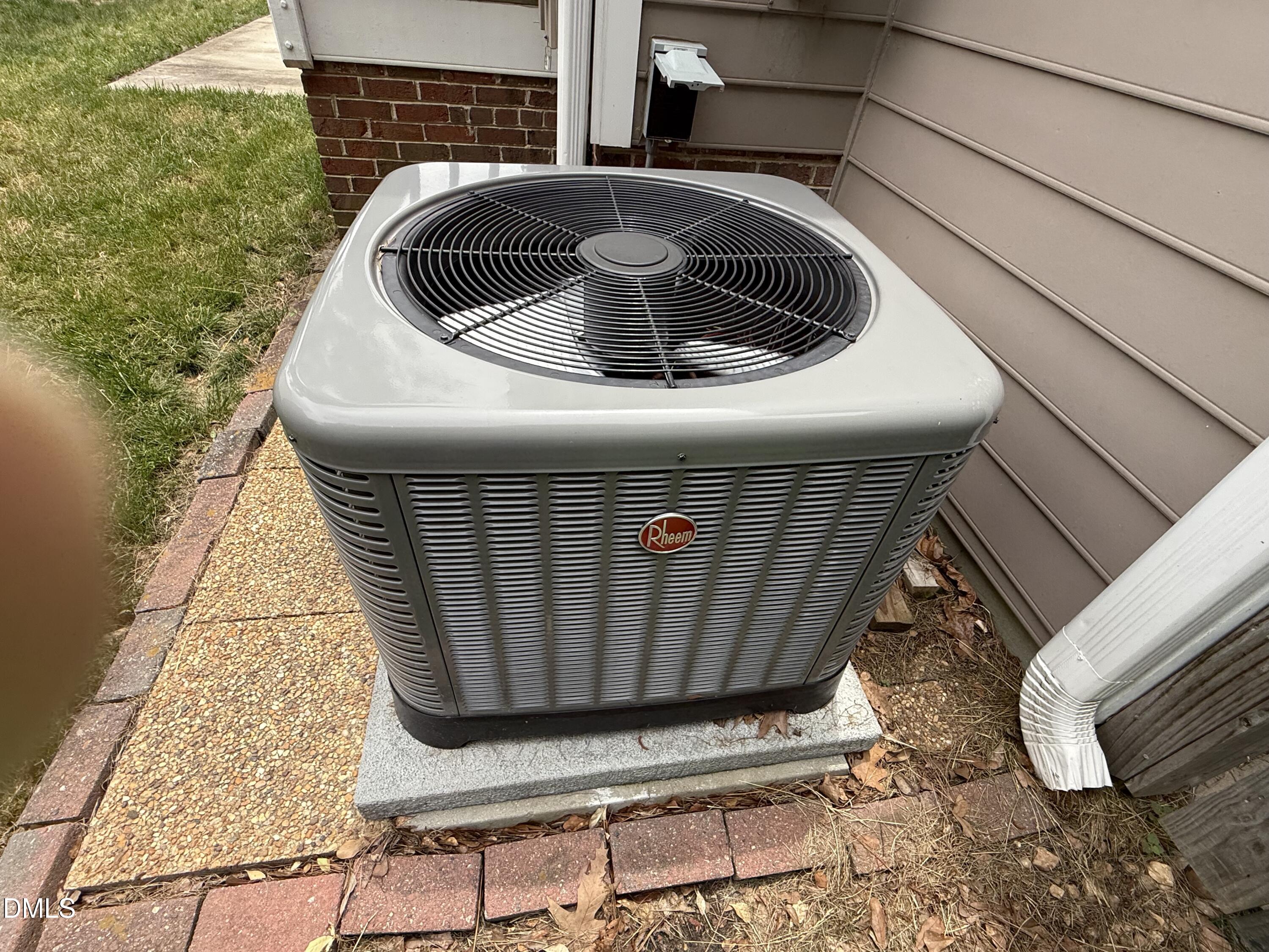 main property photo 19