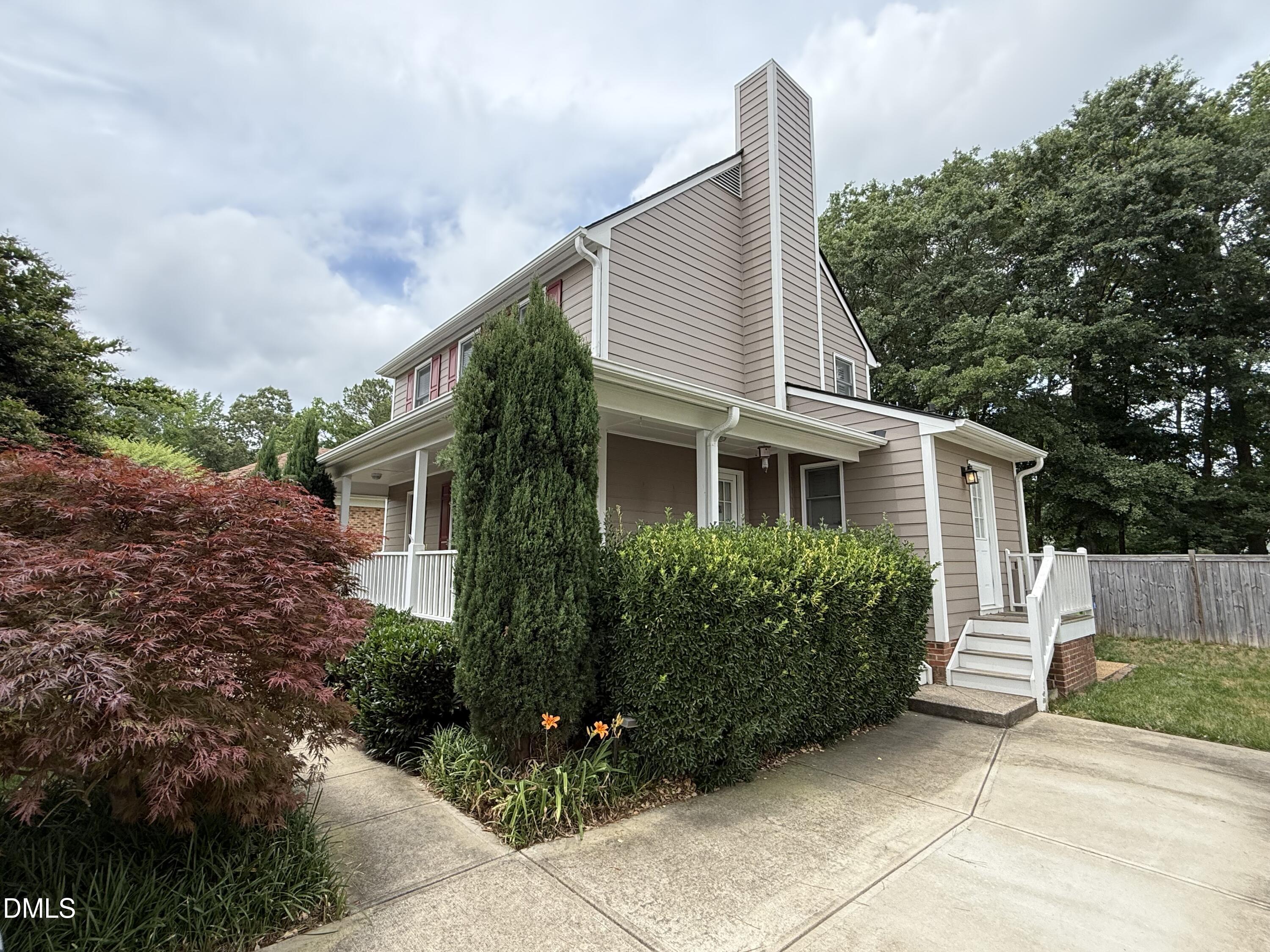main property photo 3