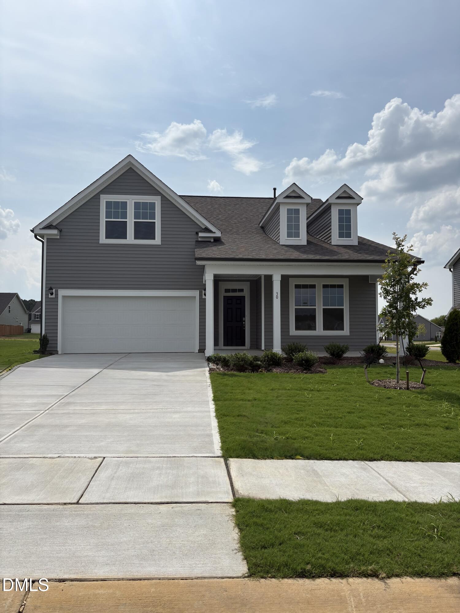 main property photo 0