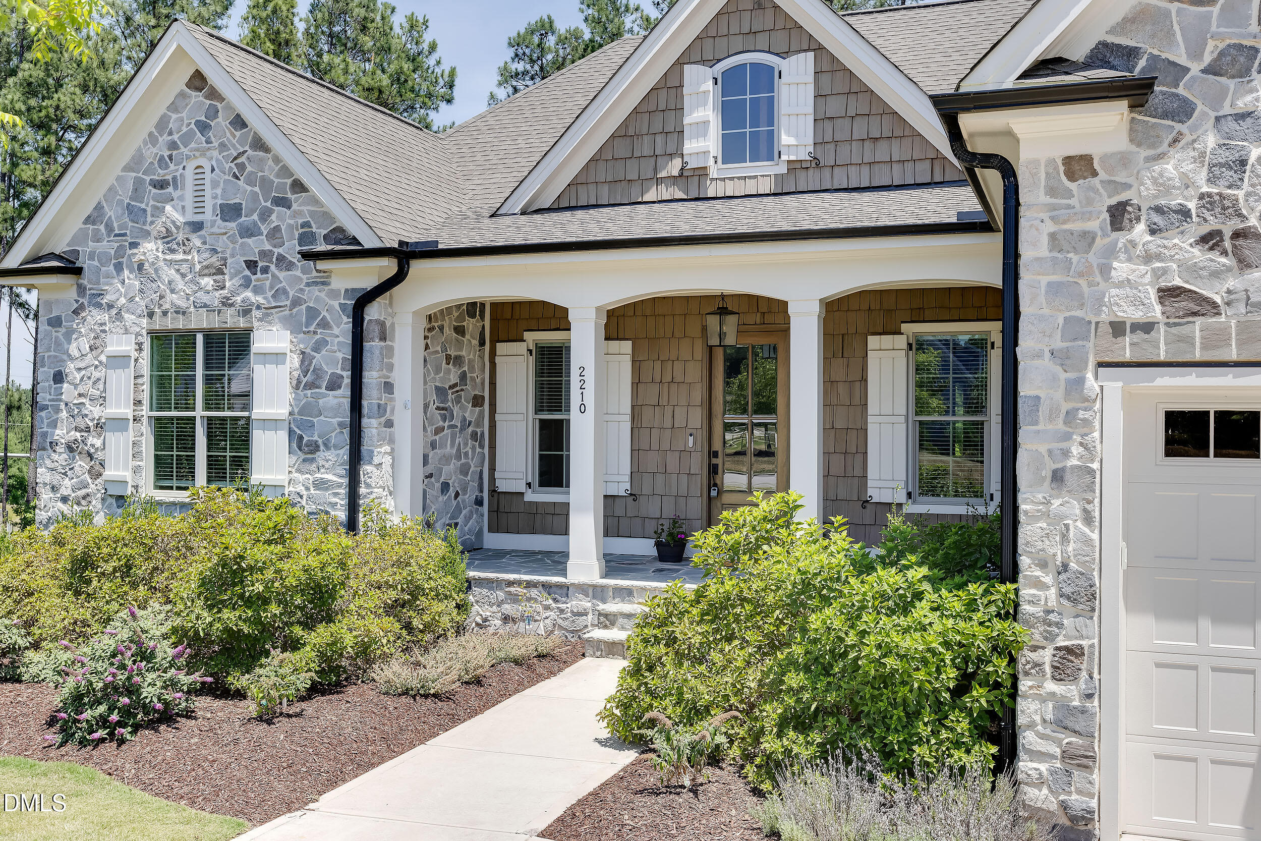 property viewer photo 1