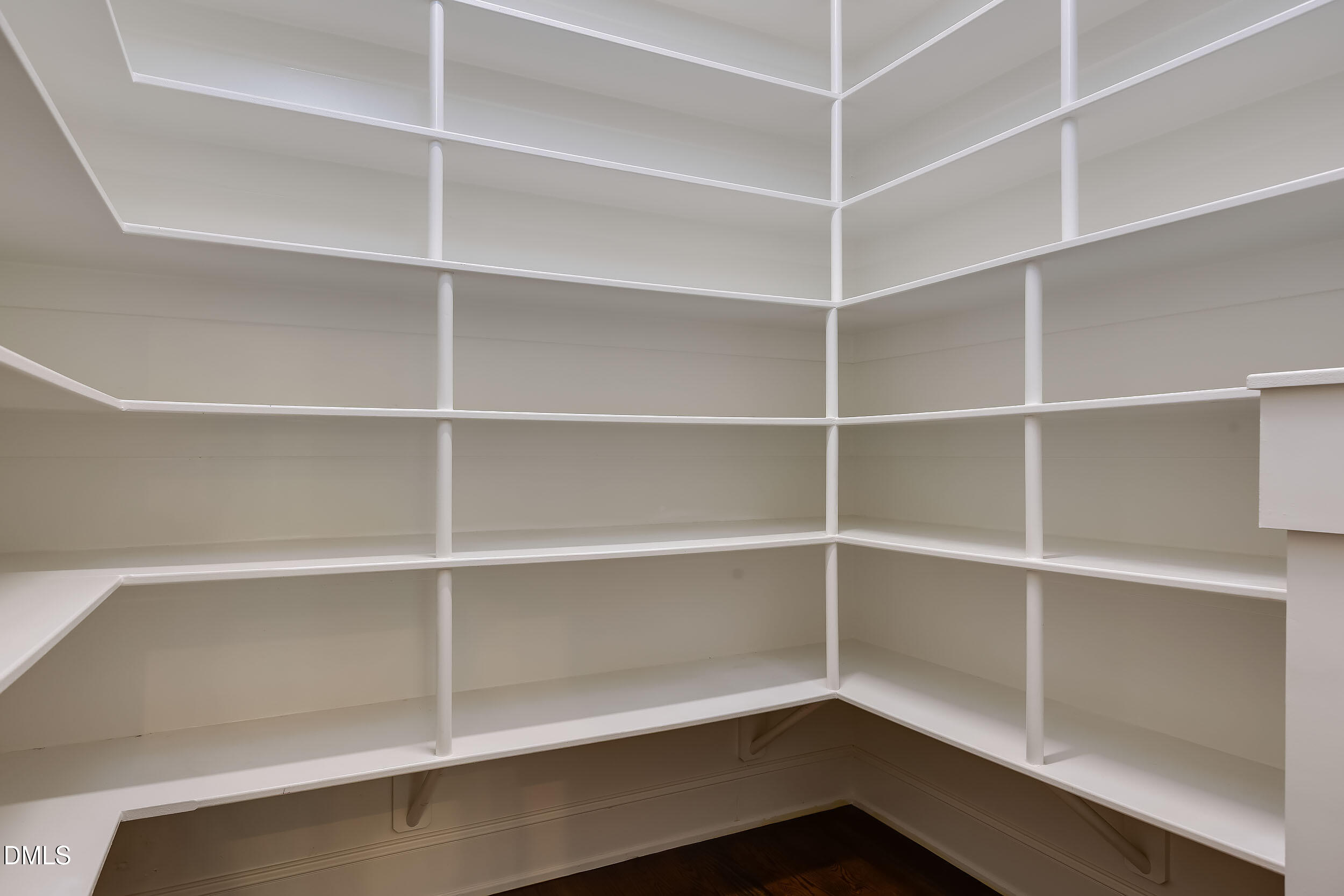 property viewer photo 25