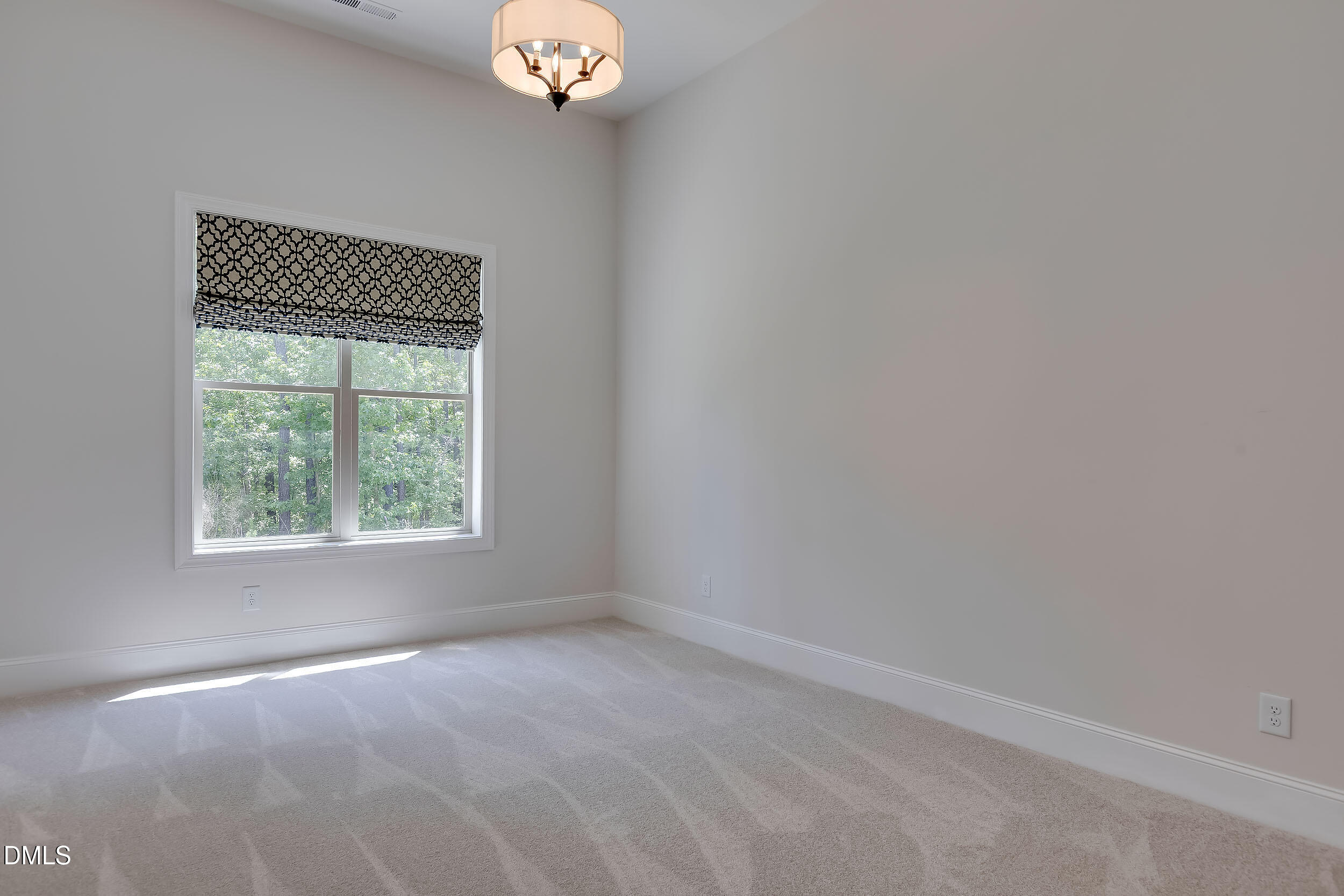 property viewer photo 34