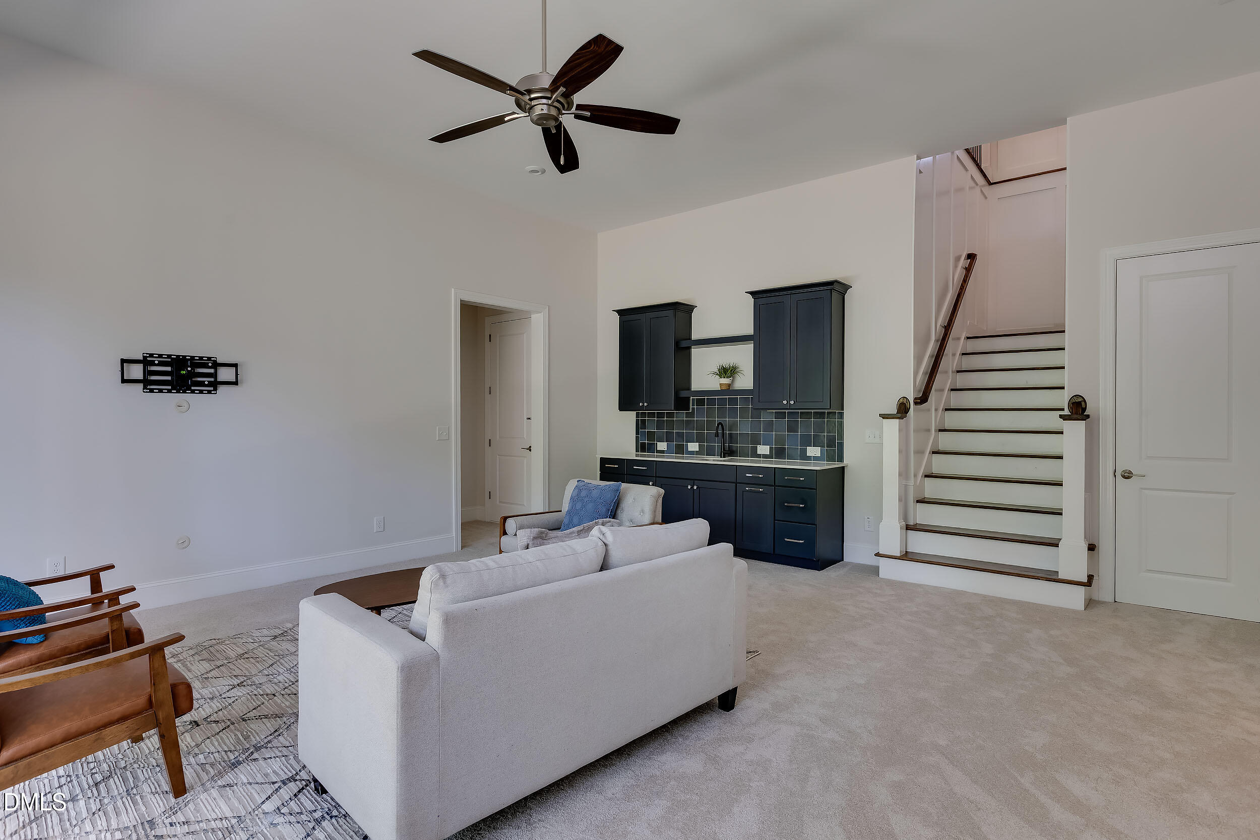 property viewer photo 38