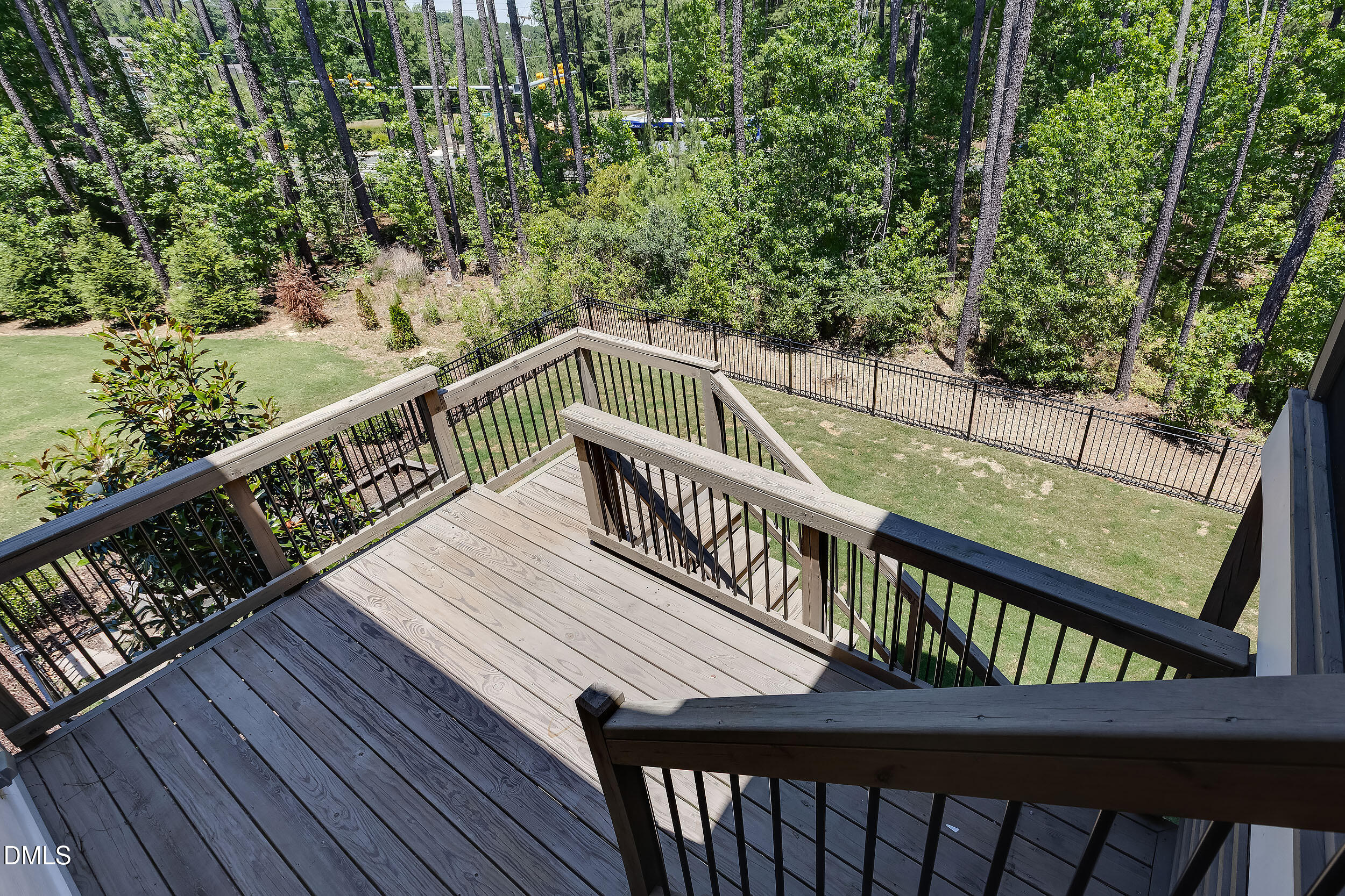 property viewer photo 45