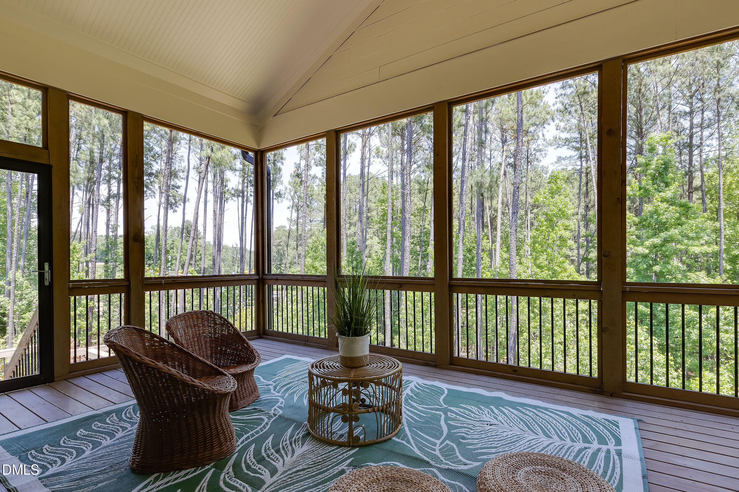property viewer photo 46