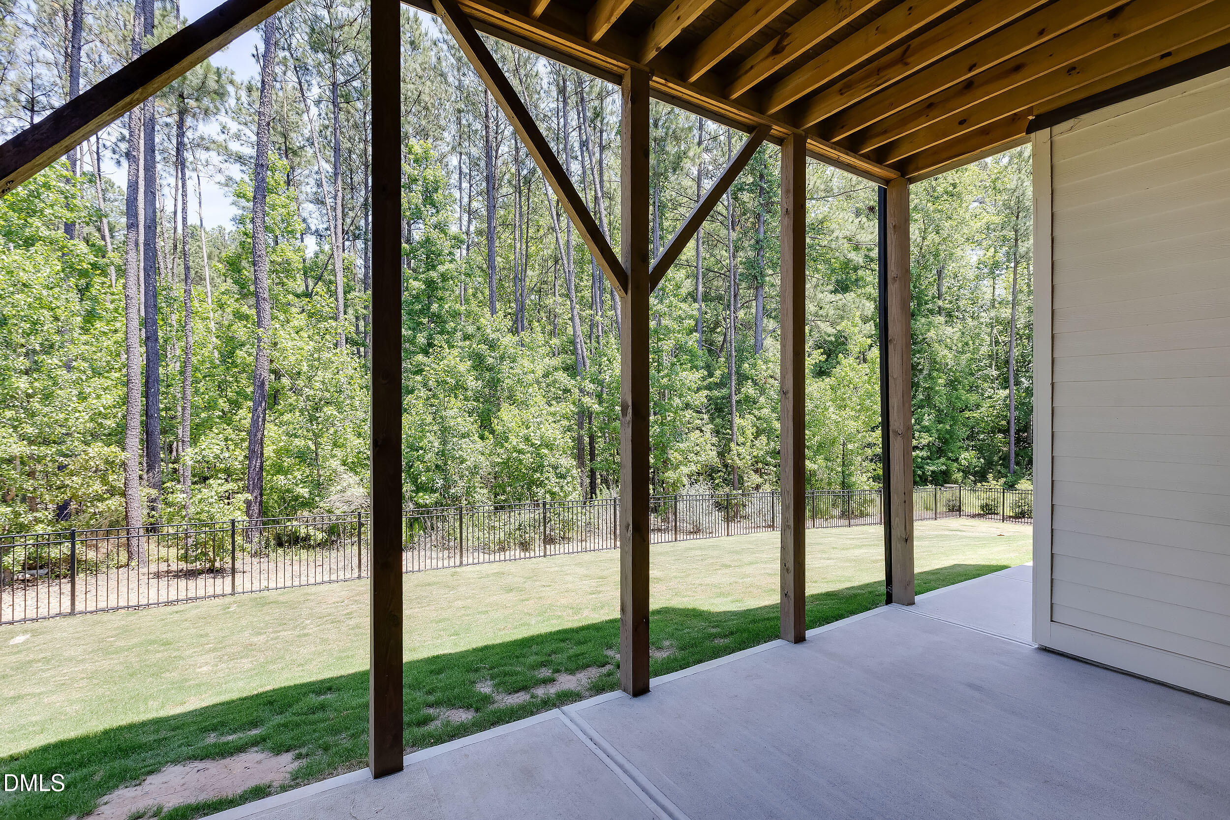 property viewer photo 48