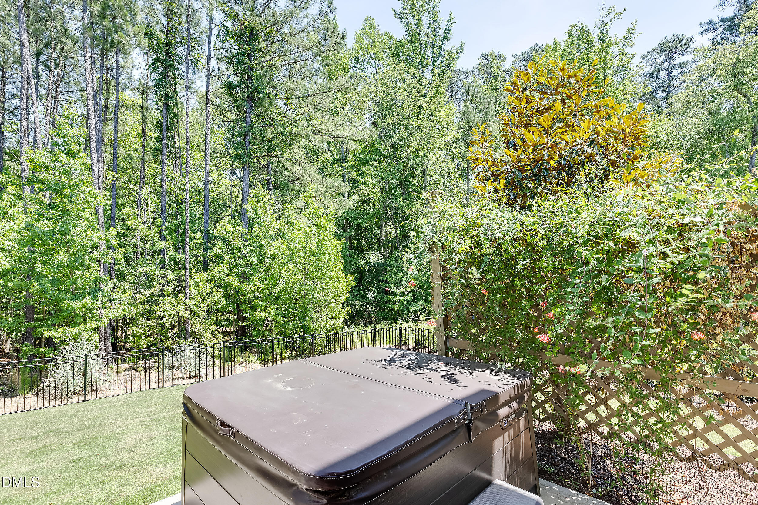 property viewer photo 50