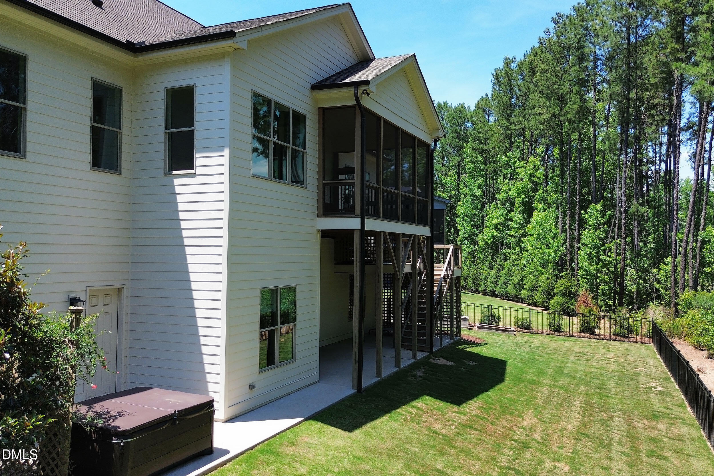 property viewer photo 57
