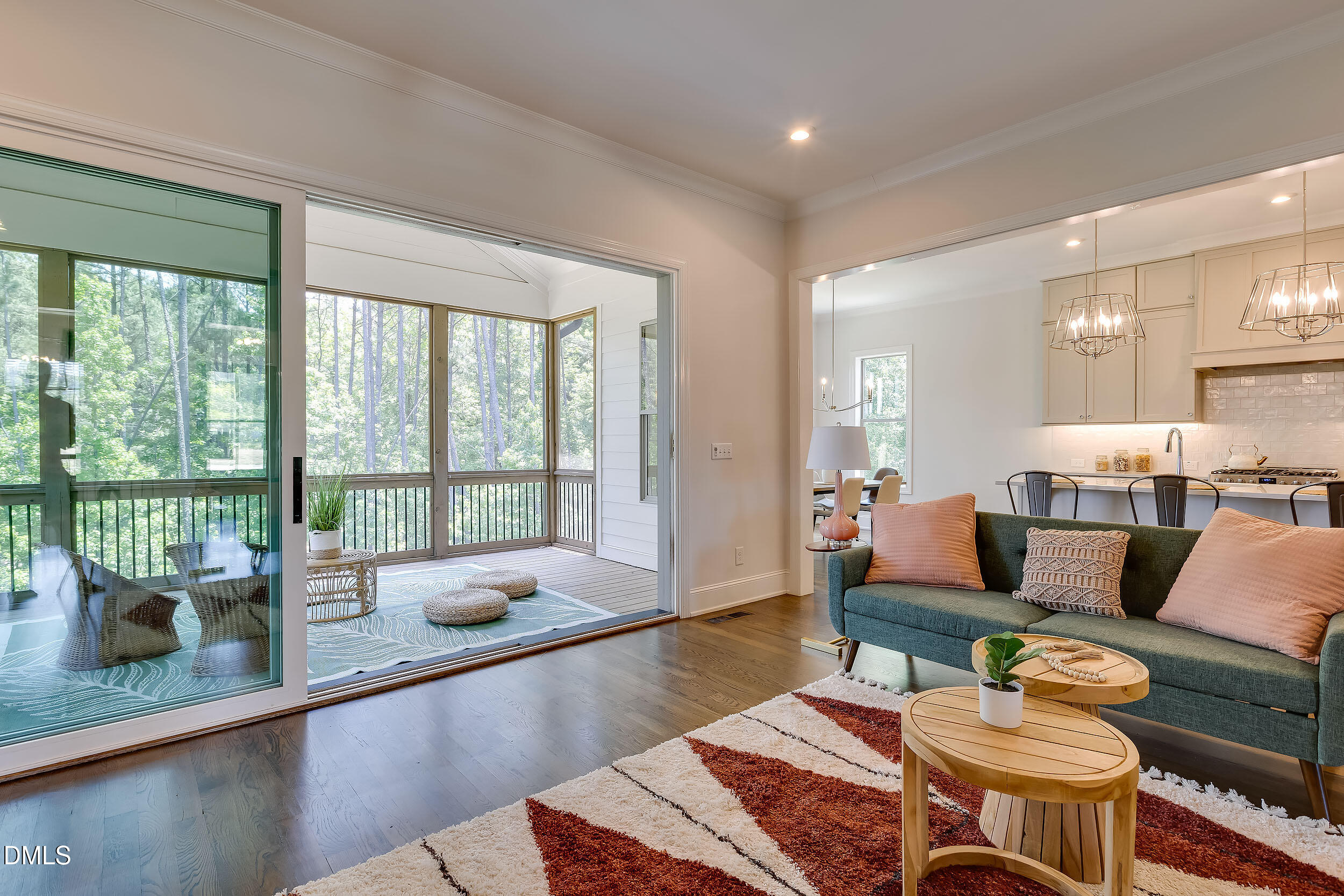 property viewer photo 6