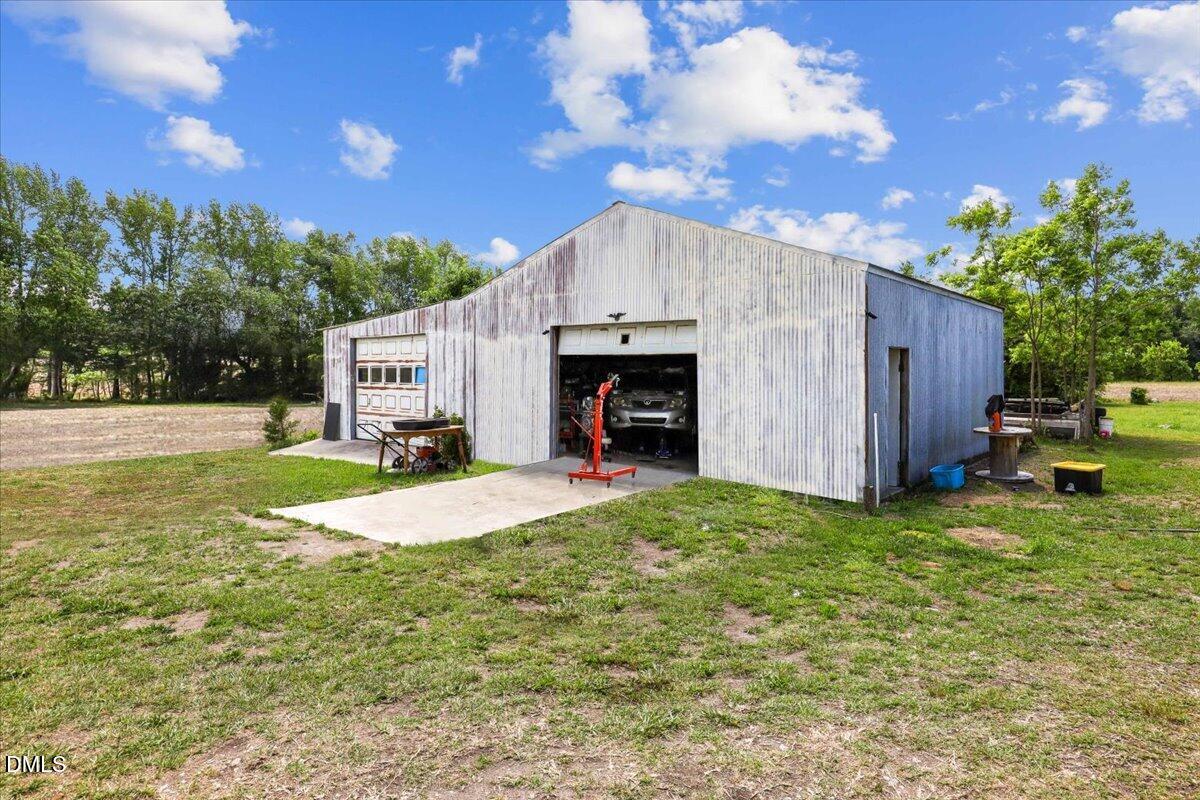 main property photo 3