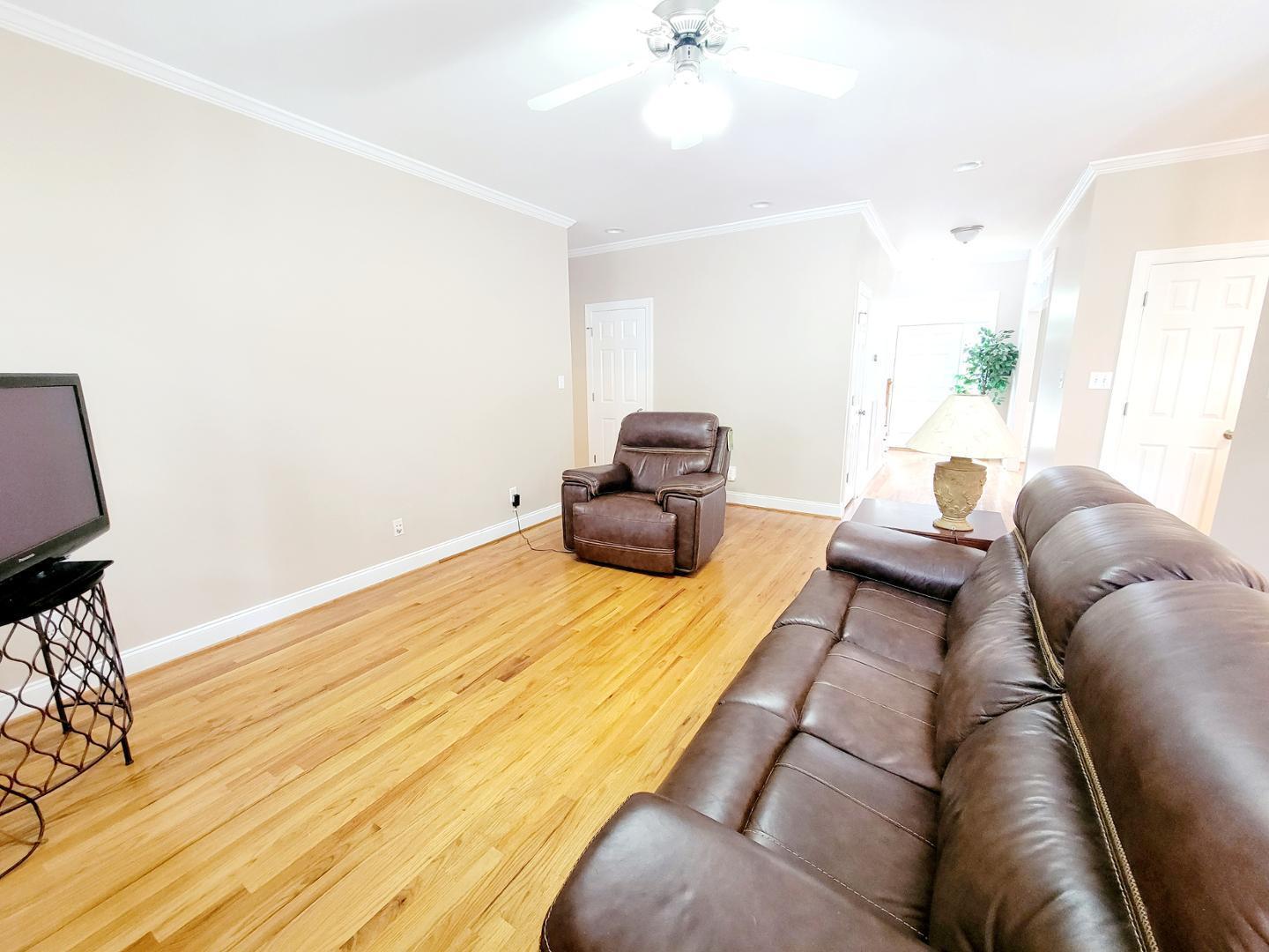 property viewer photo 17